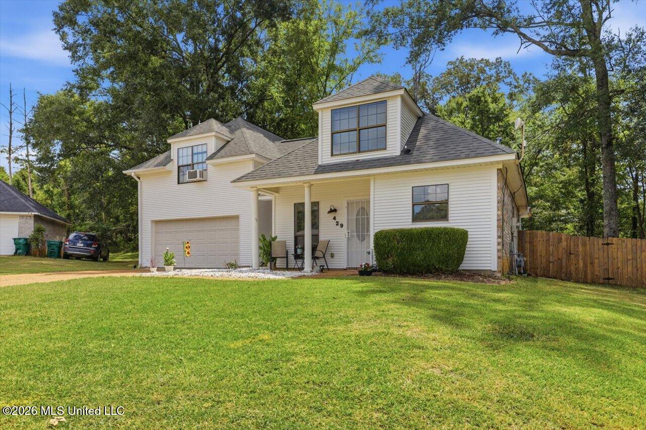 429 Vining Court Property Photo 2