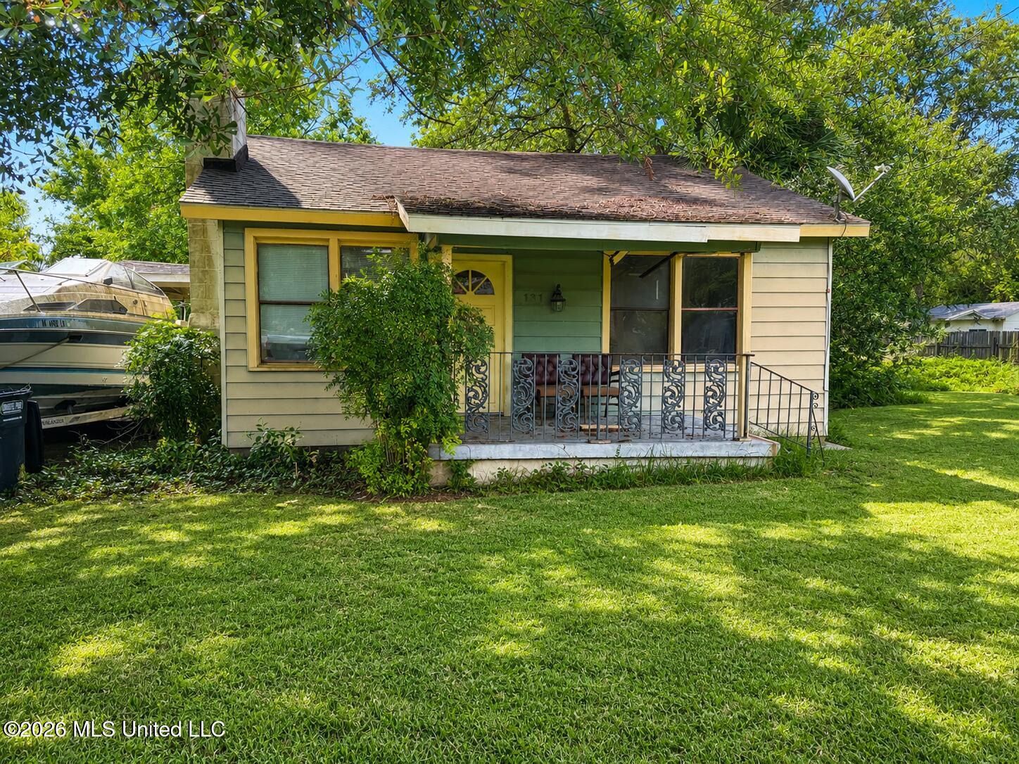 131 Ocean Wave Avenue Property Photo 1