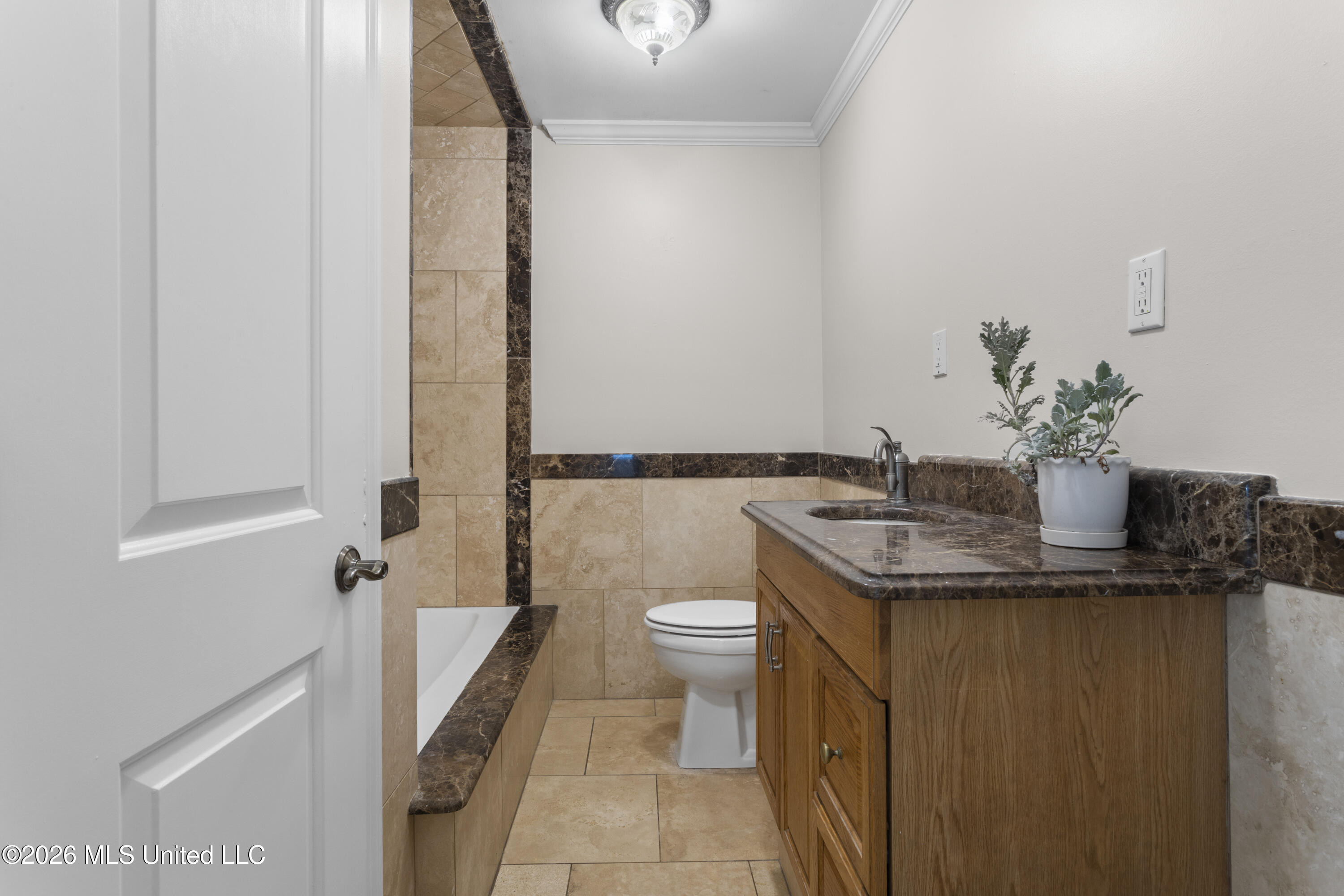 100 S Nicholson Avenue Property Photo 29