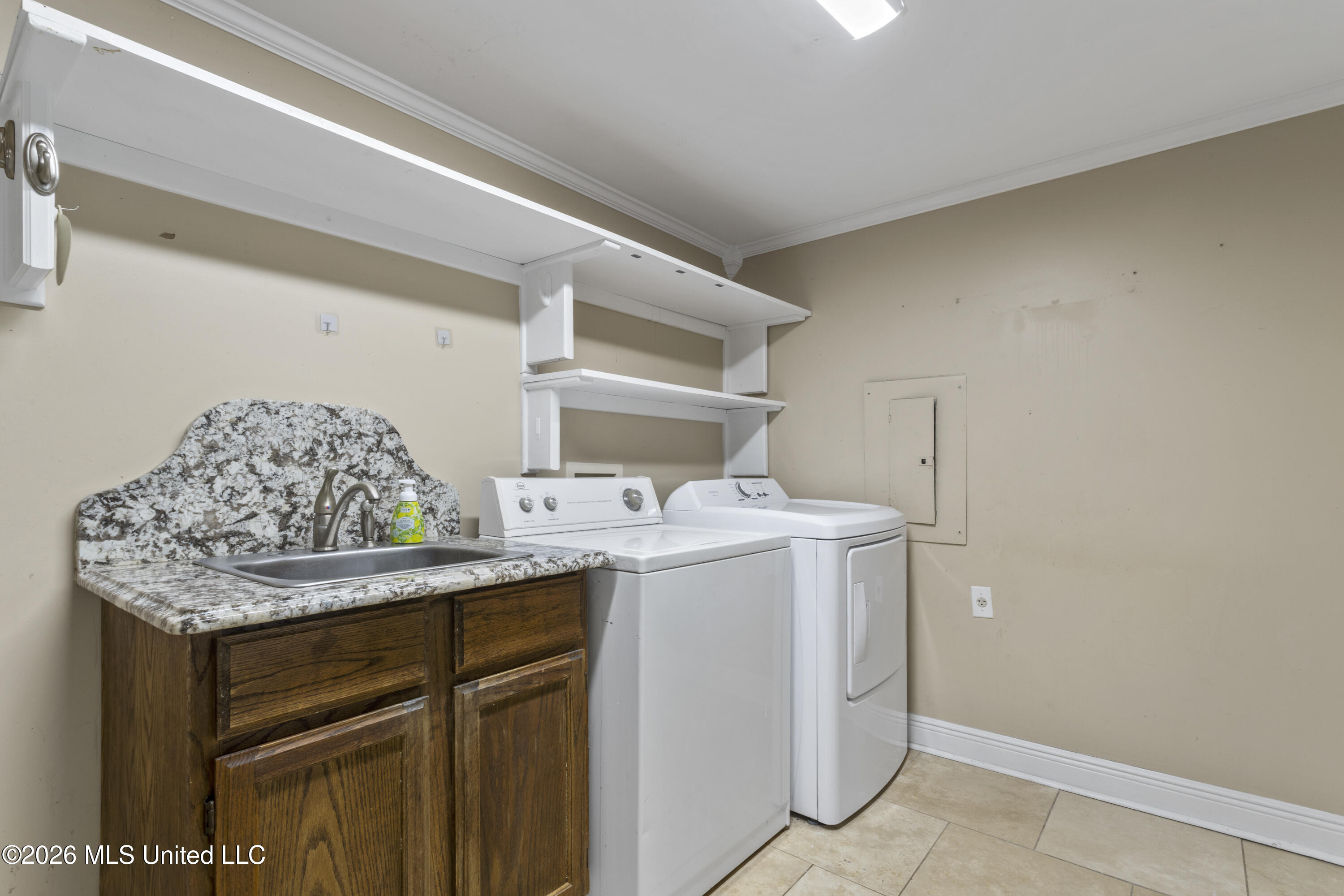 100 S Nicholson Avenue Property Photo 31