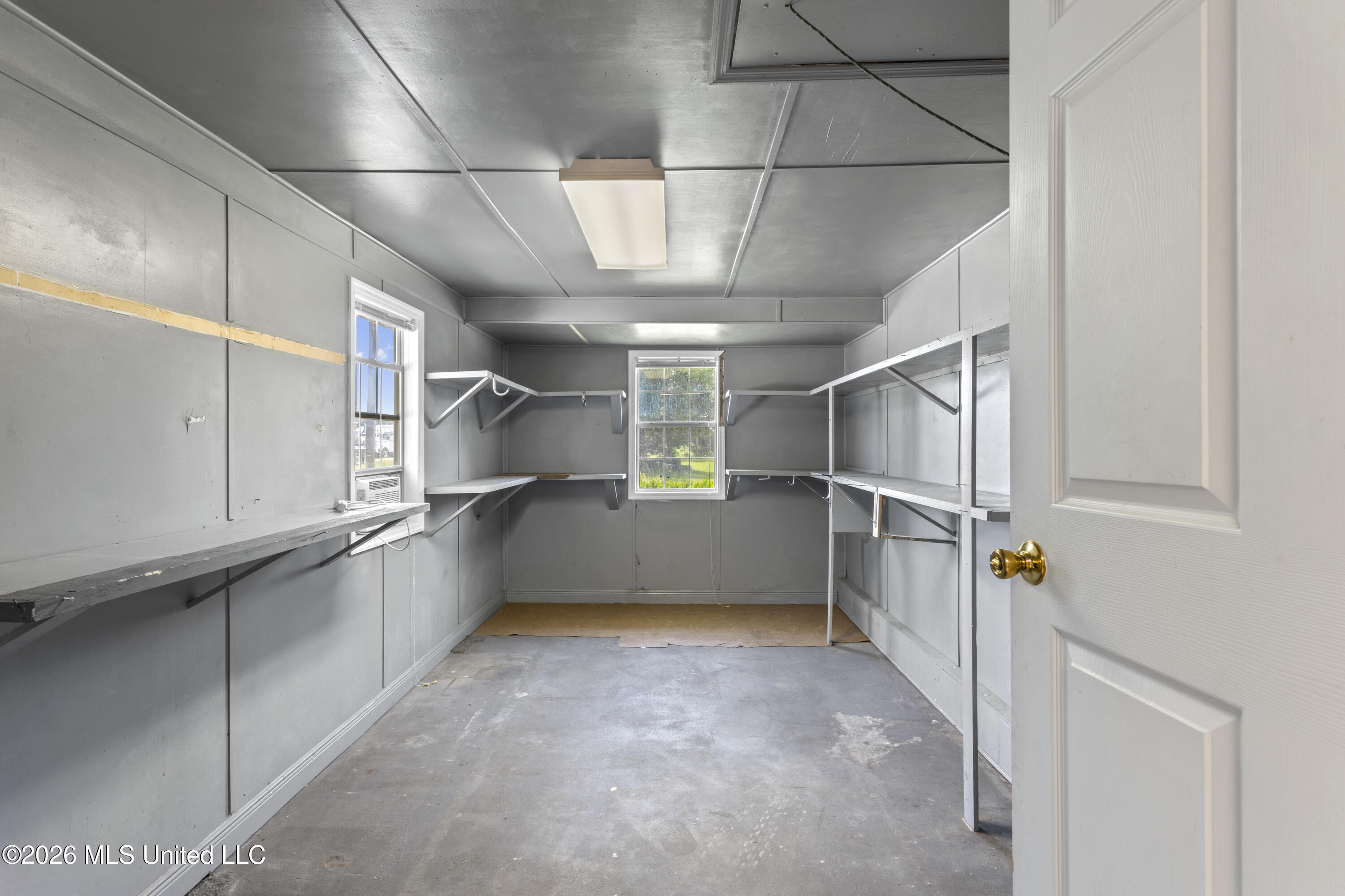 100 S Nicholson Avenue Property Photo 32