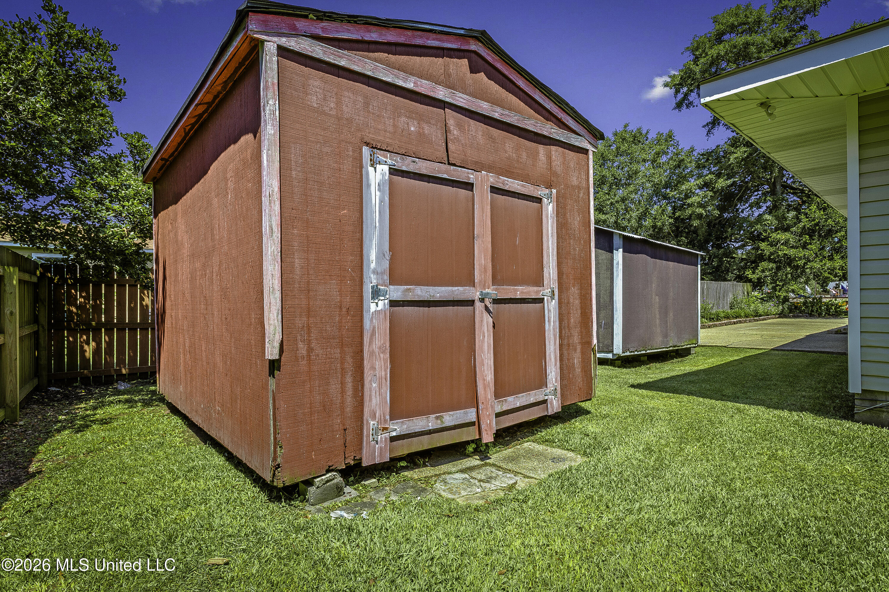 100 S Nicholson Avenue Property Photo 36