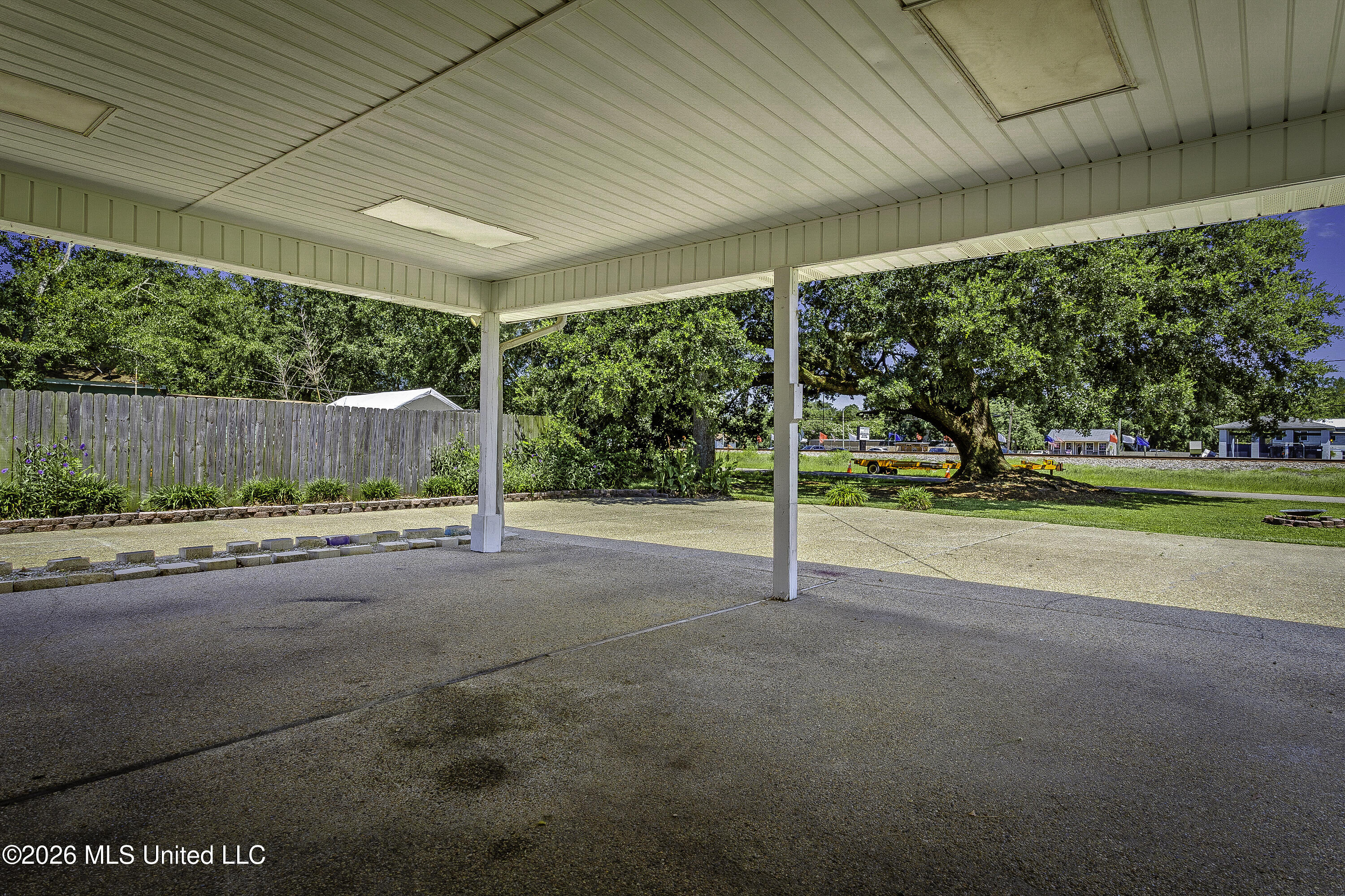 100 S Nicholson Avenue Property Photo 37