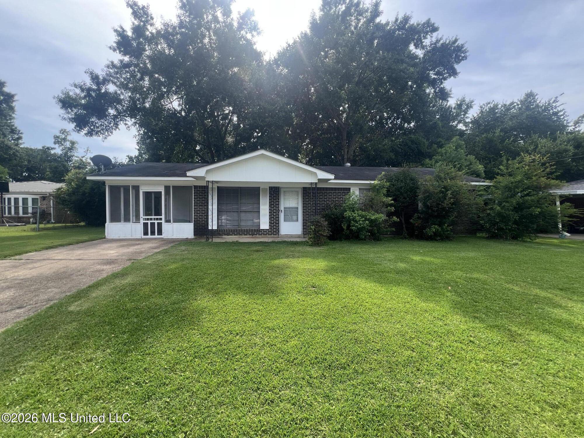 117 Evergreen Drive Property Photo 1
