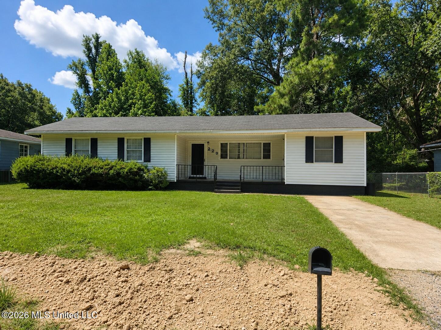 229 Cameron Street Property Photo 1