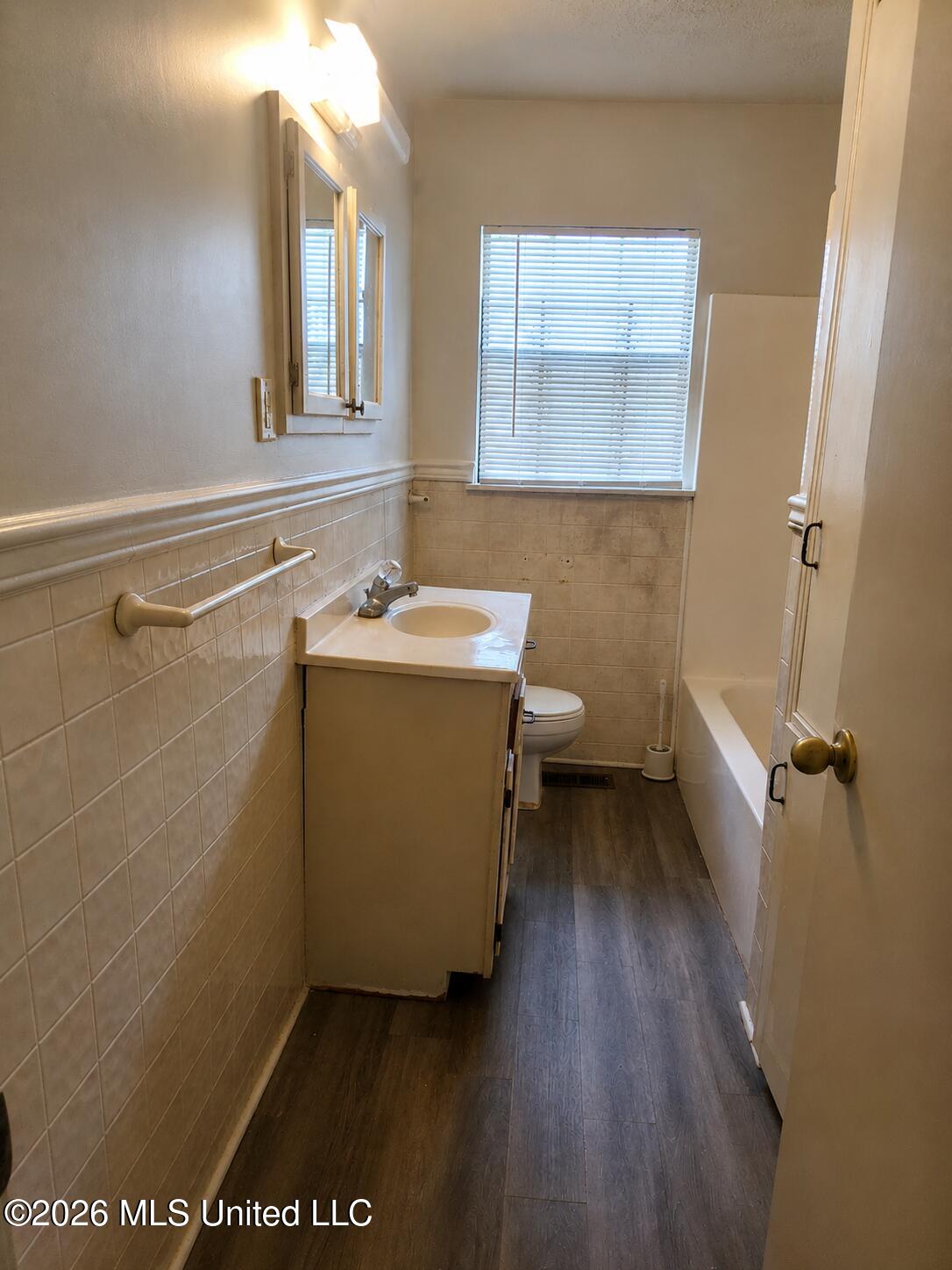 229 Cameron Street Property Photo 6