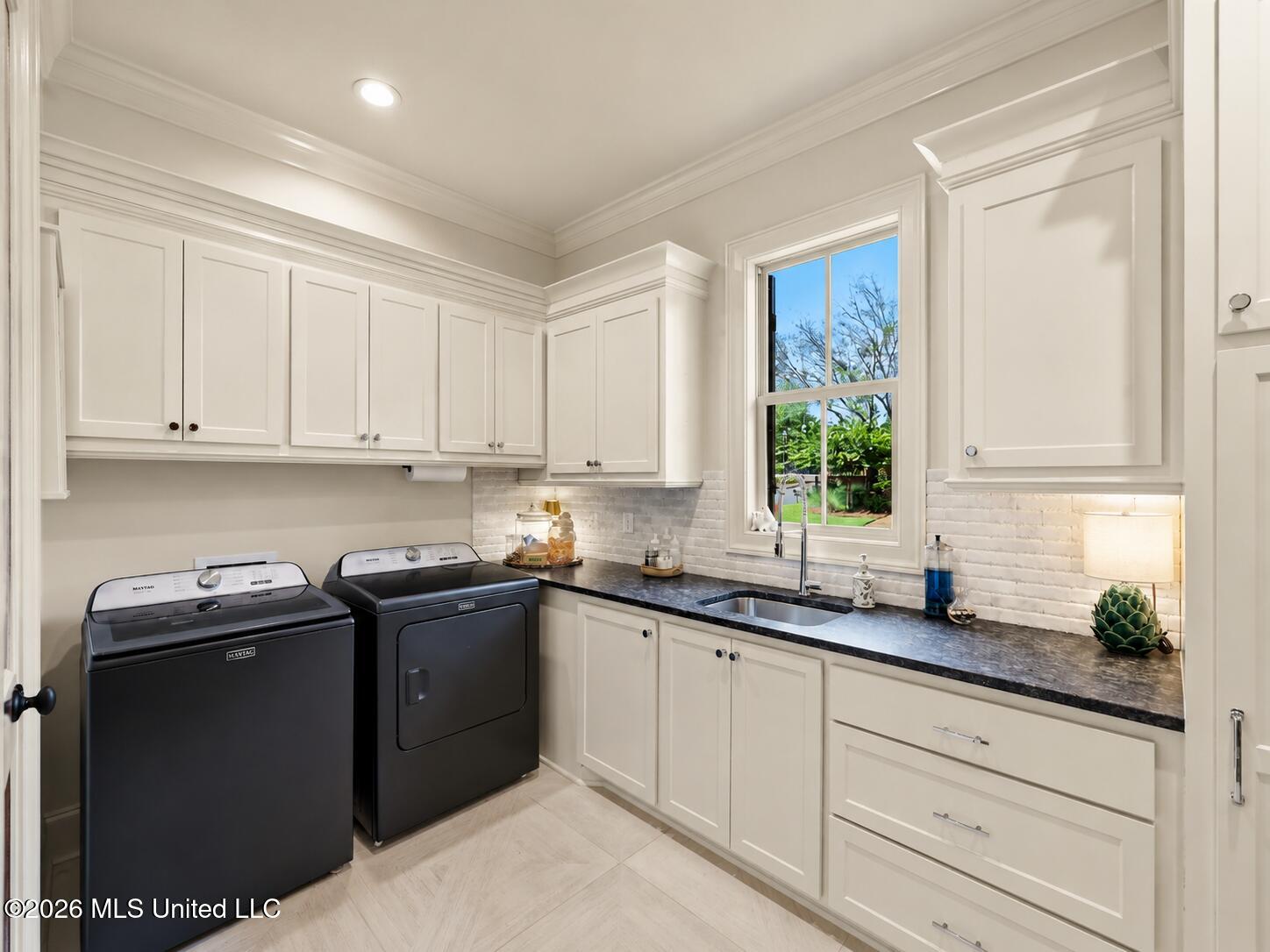 103 Summers Lane Property Photo 22