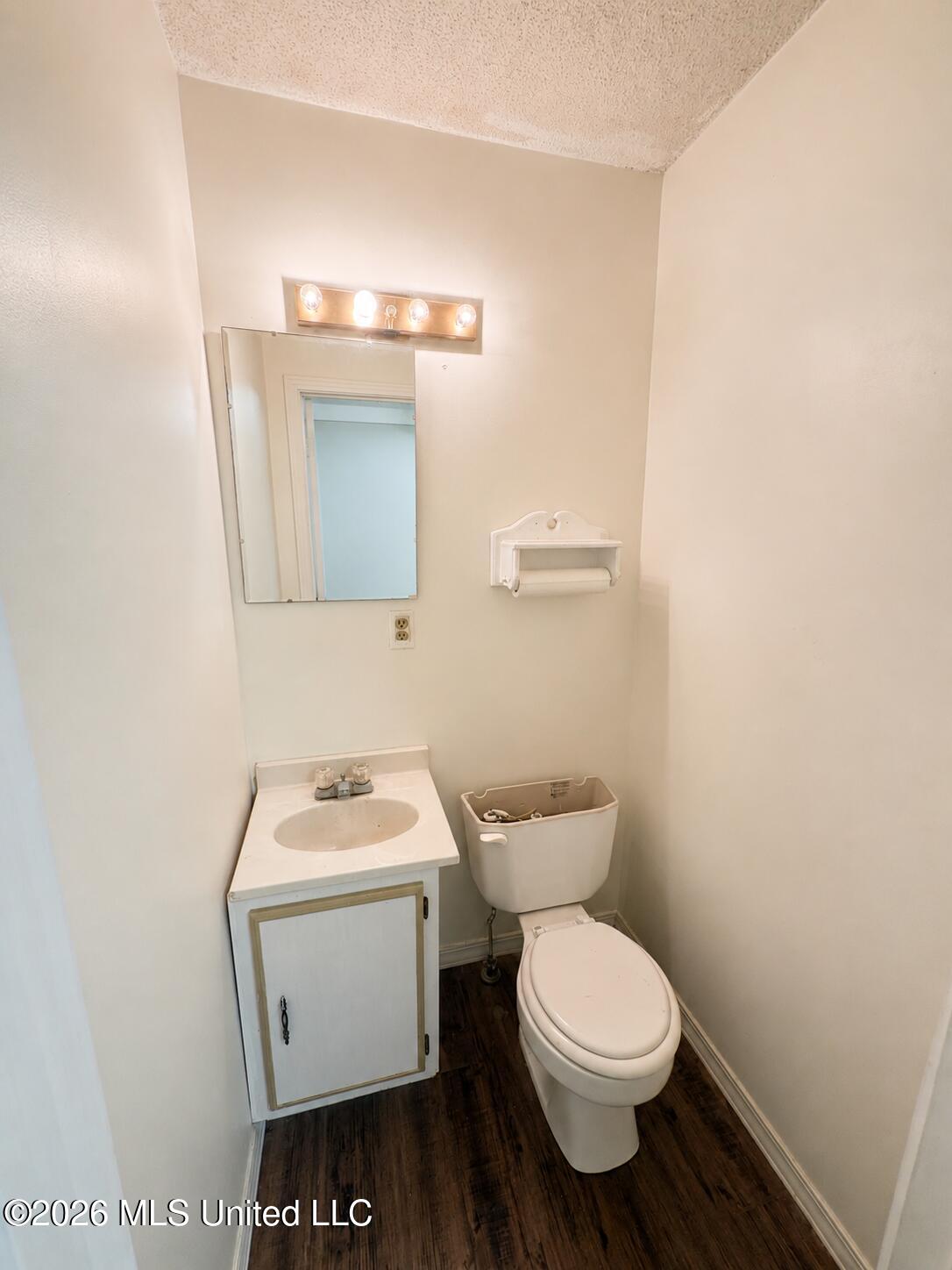 830 Lakeview Drive Property Photo 14