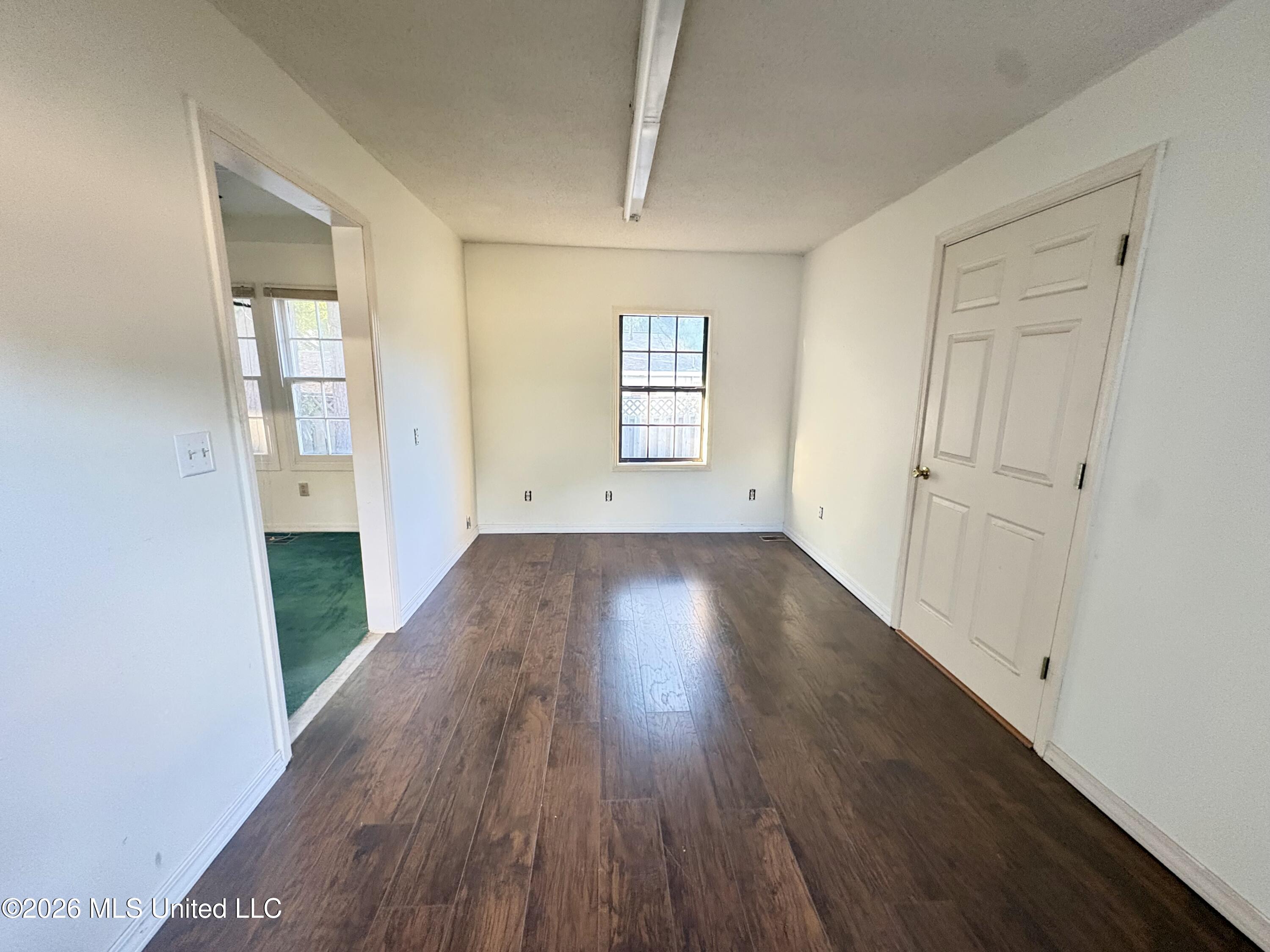 830 Lakeview Drive Property Photo 19