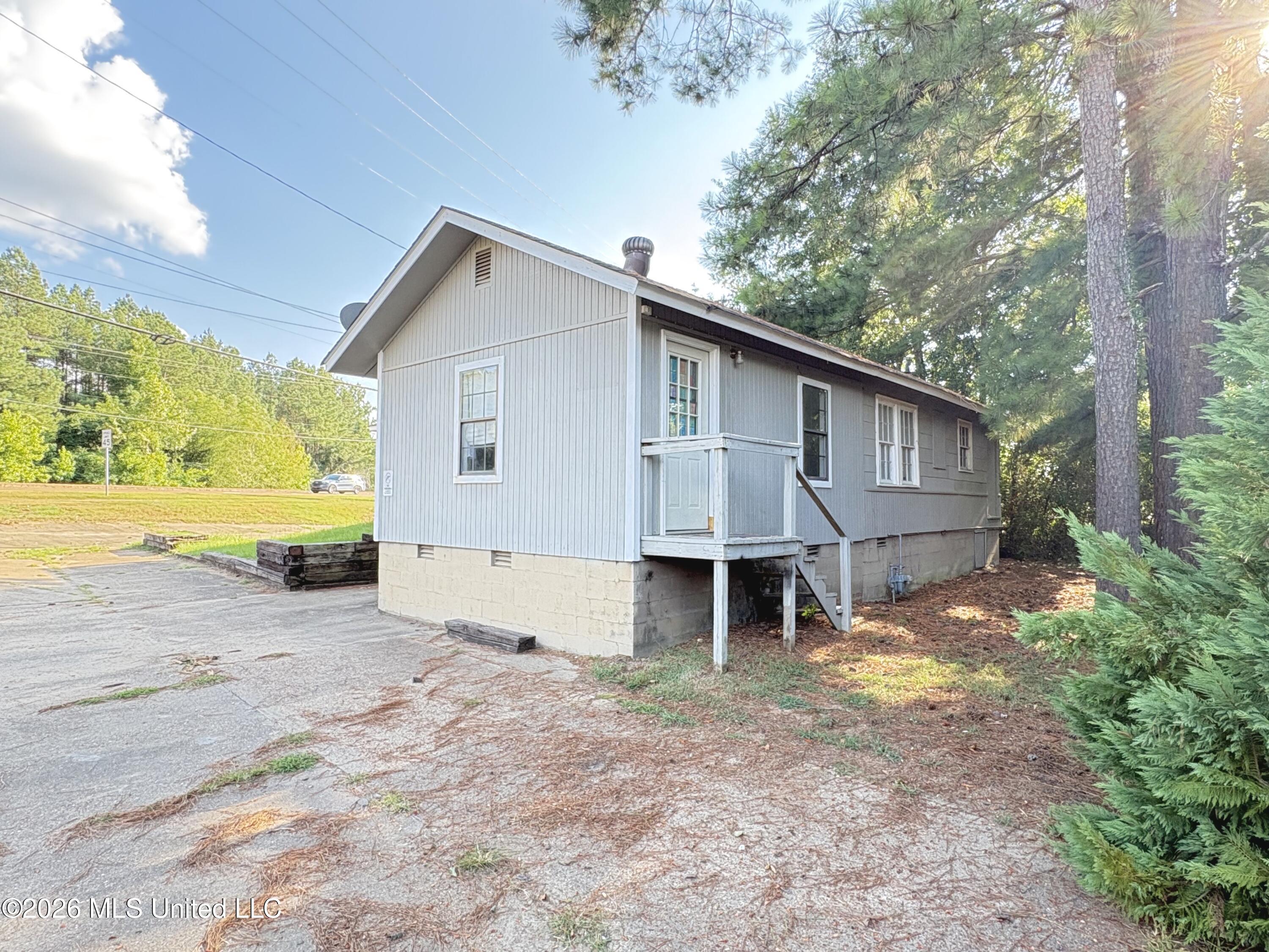830 Lakeview Drive Property Photo 22