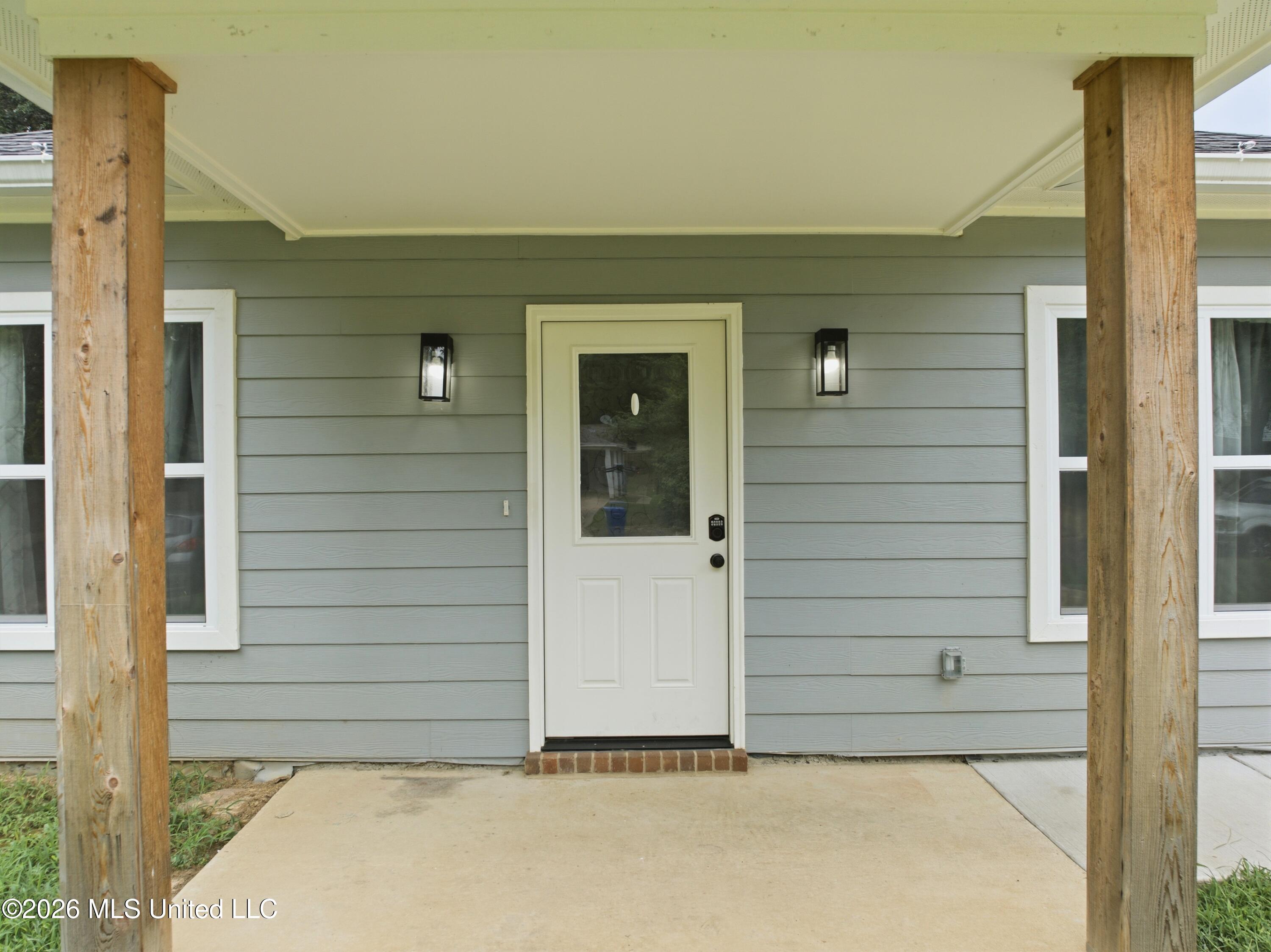 3035 Normandy Drive Property Photo 3