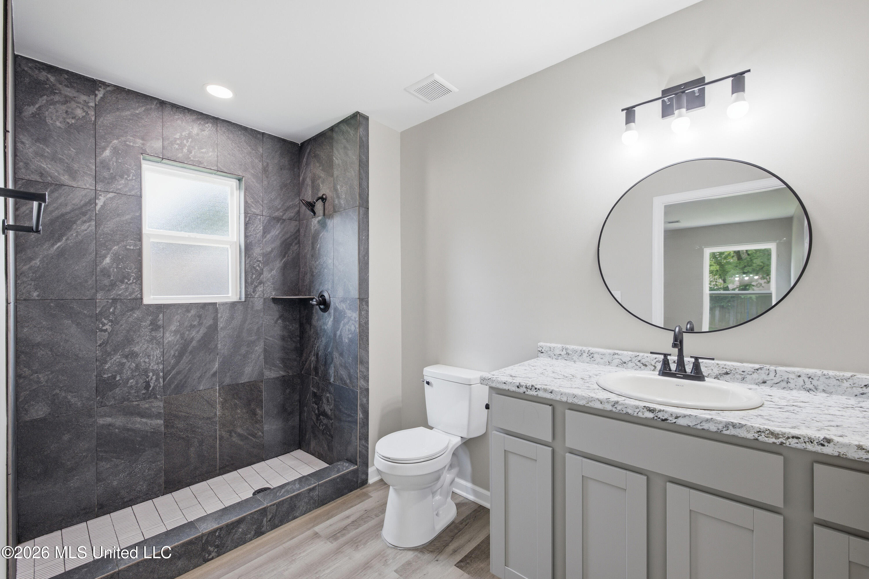 3035 Normandy Drive Property Photo 11