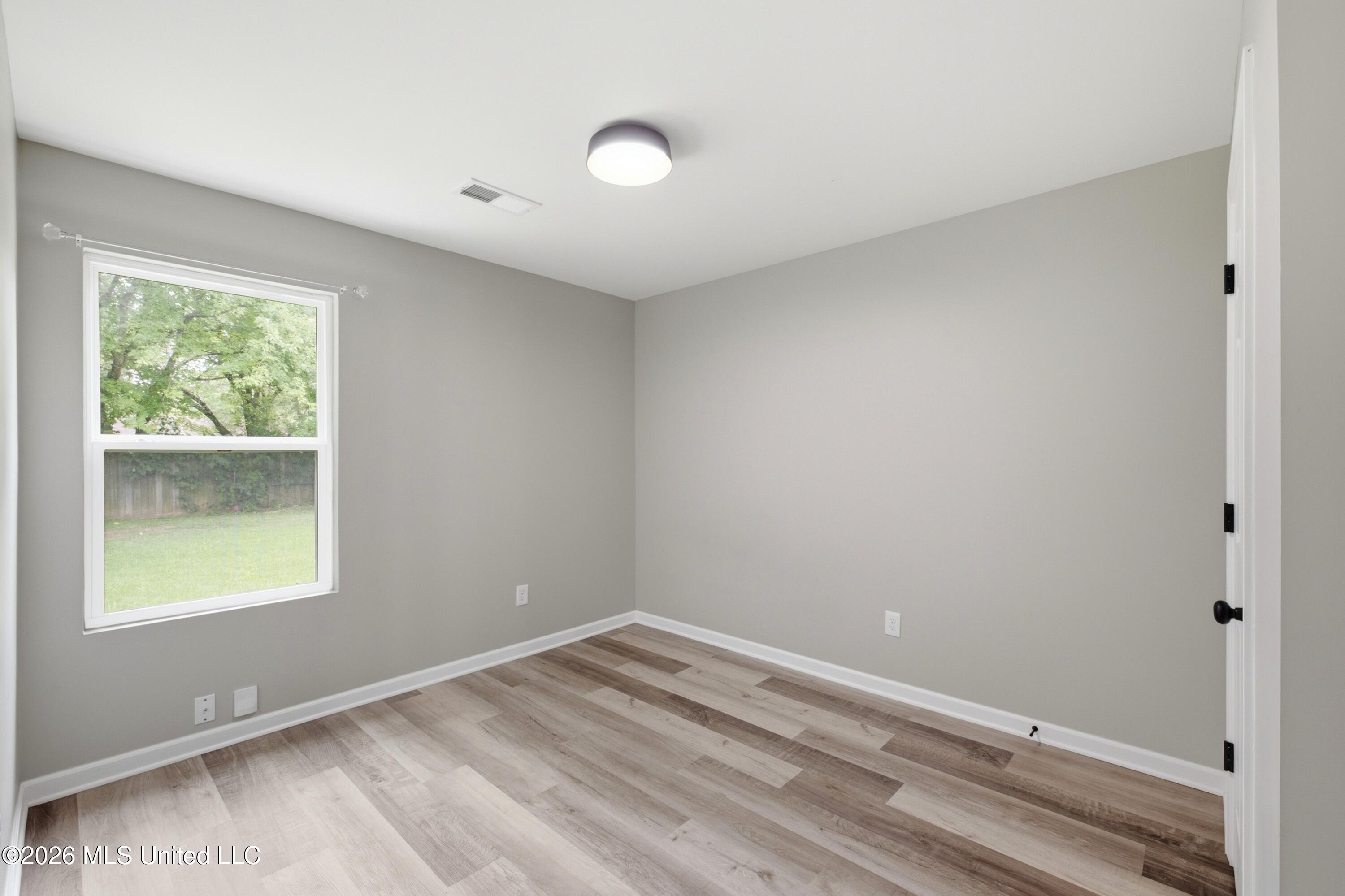 3035 Normandy Drive Property Photo 16