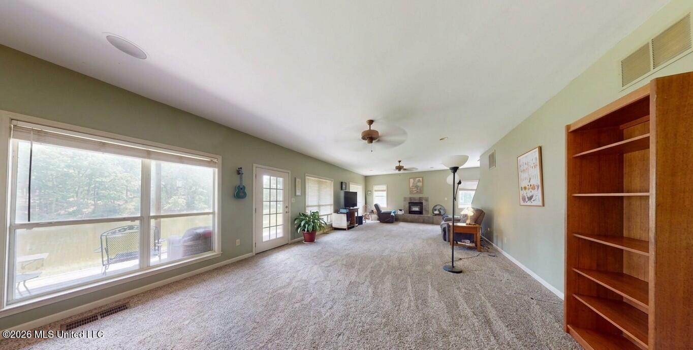 1055 Hays Crossing Property Photo 7