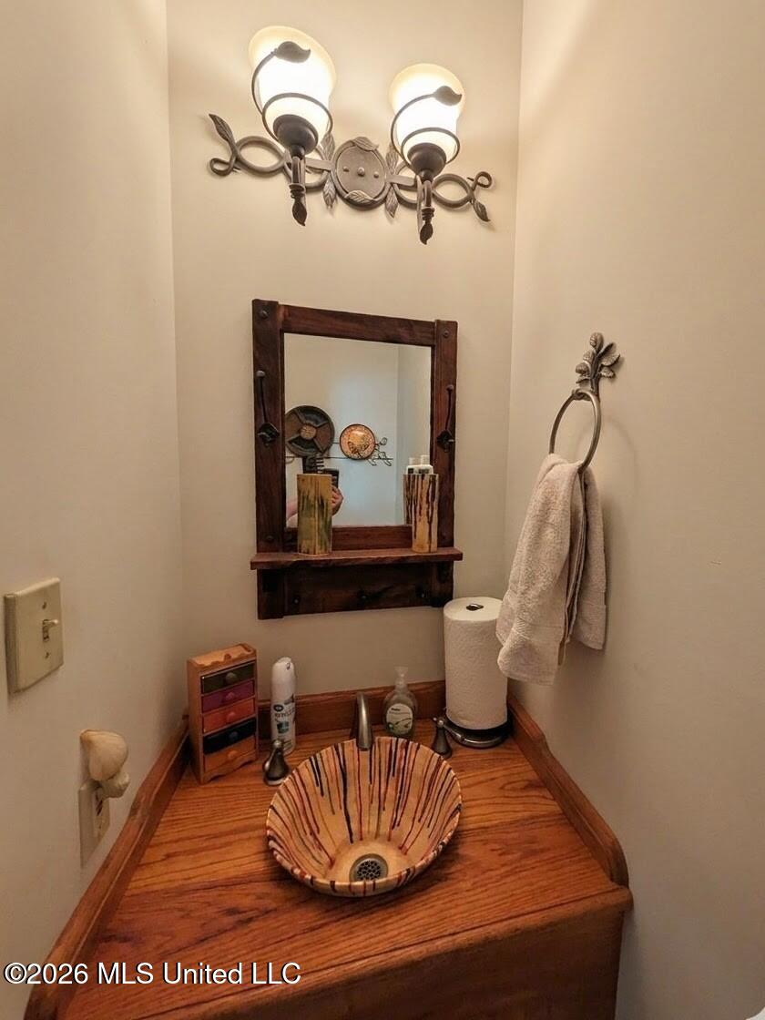 1055 Hays Crossing Property Photo 14