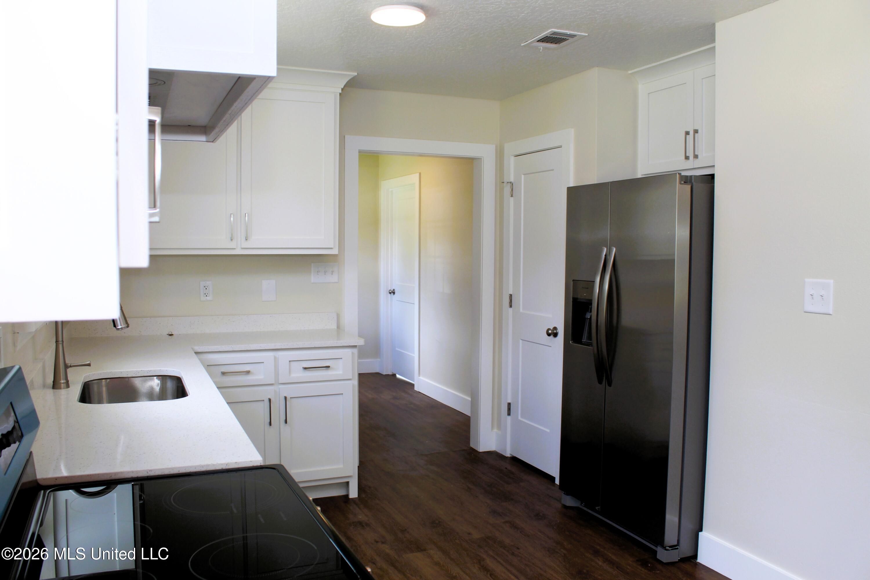 24900 Highway 613 Property Photo 11