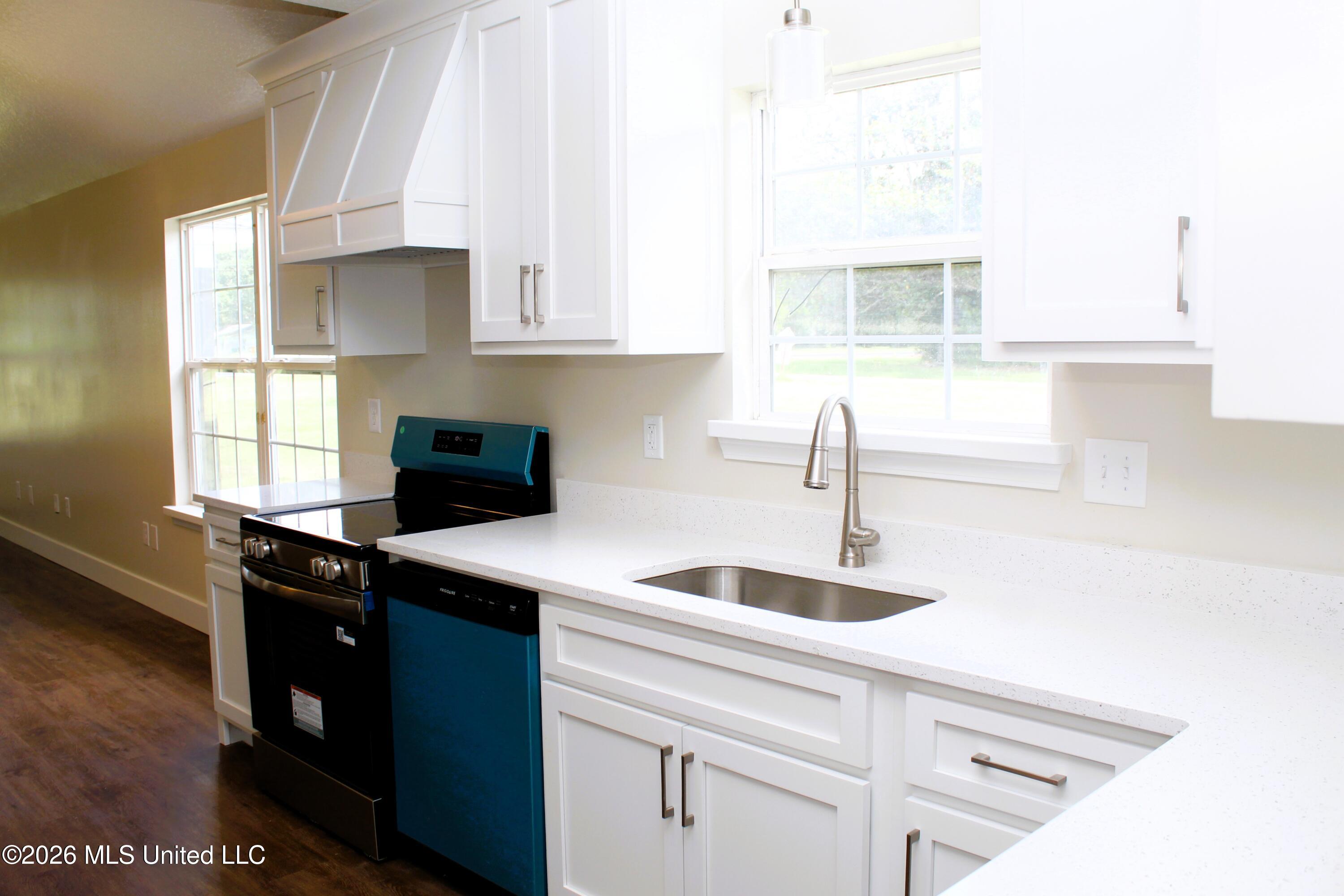 24900 Highway 613 Property Photo 12