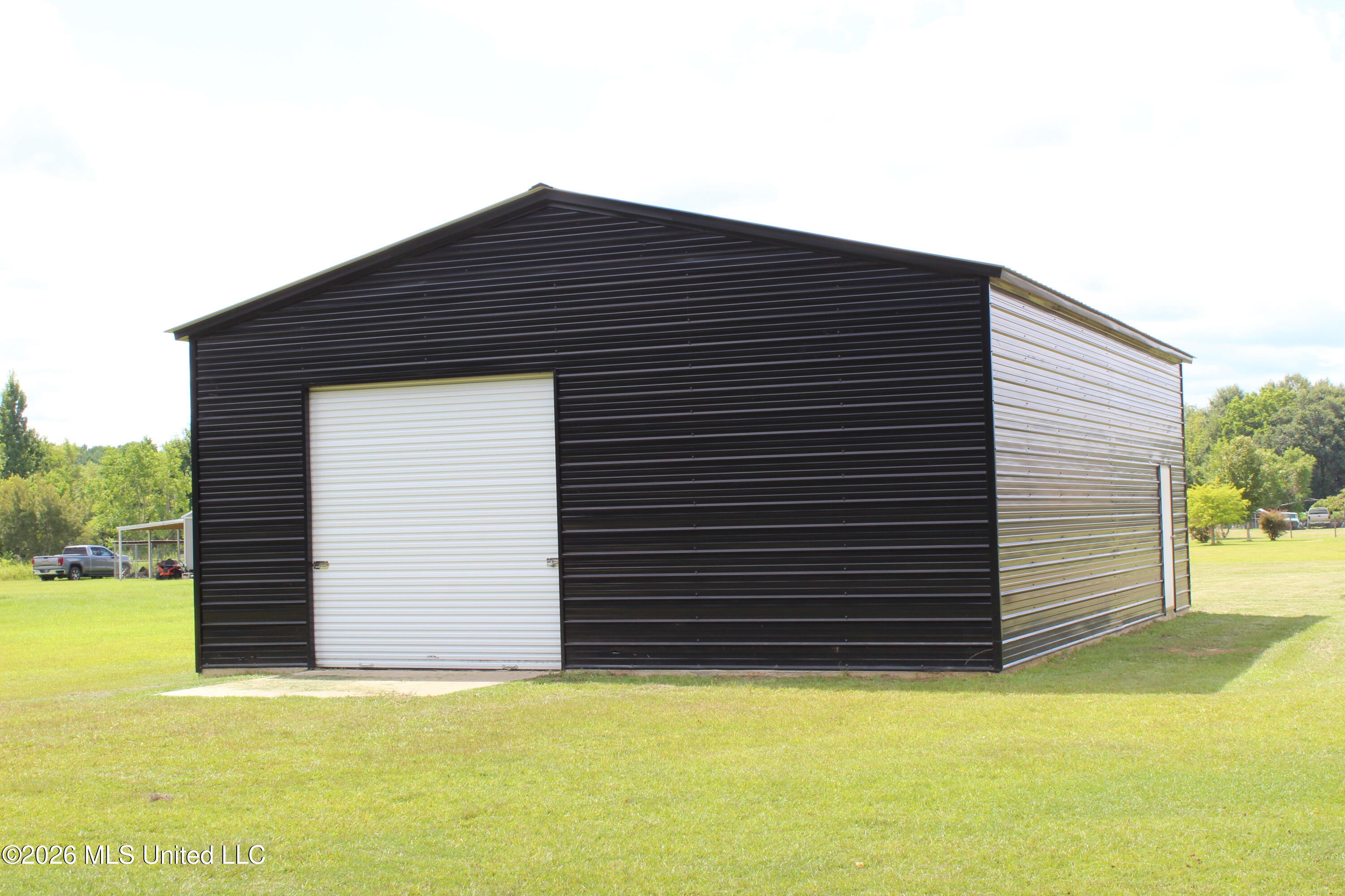 24900 Highway 613 Property Photo 23