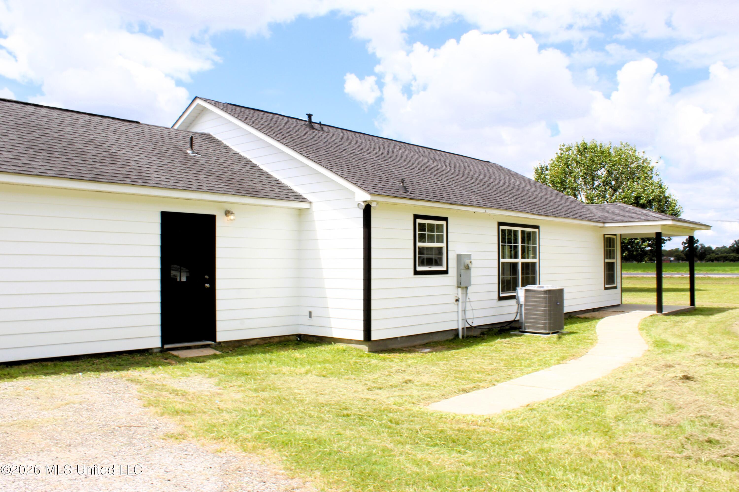 24900 Highway 613 Property Photo 24