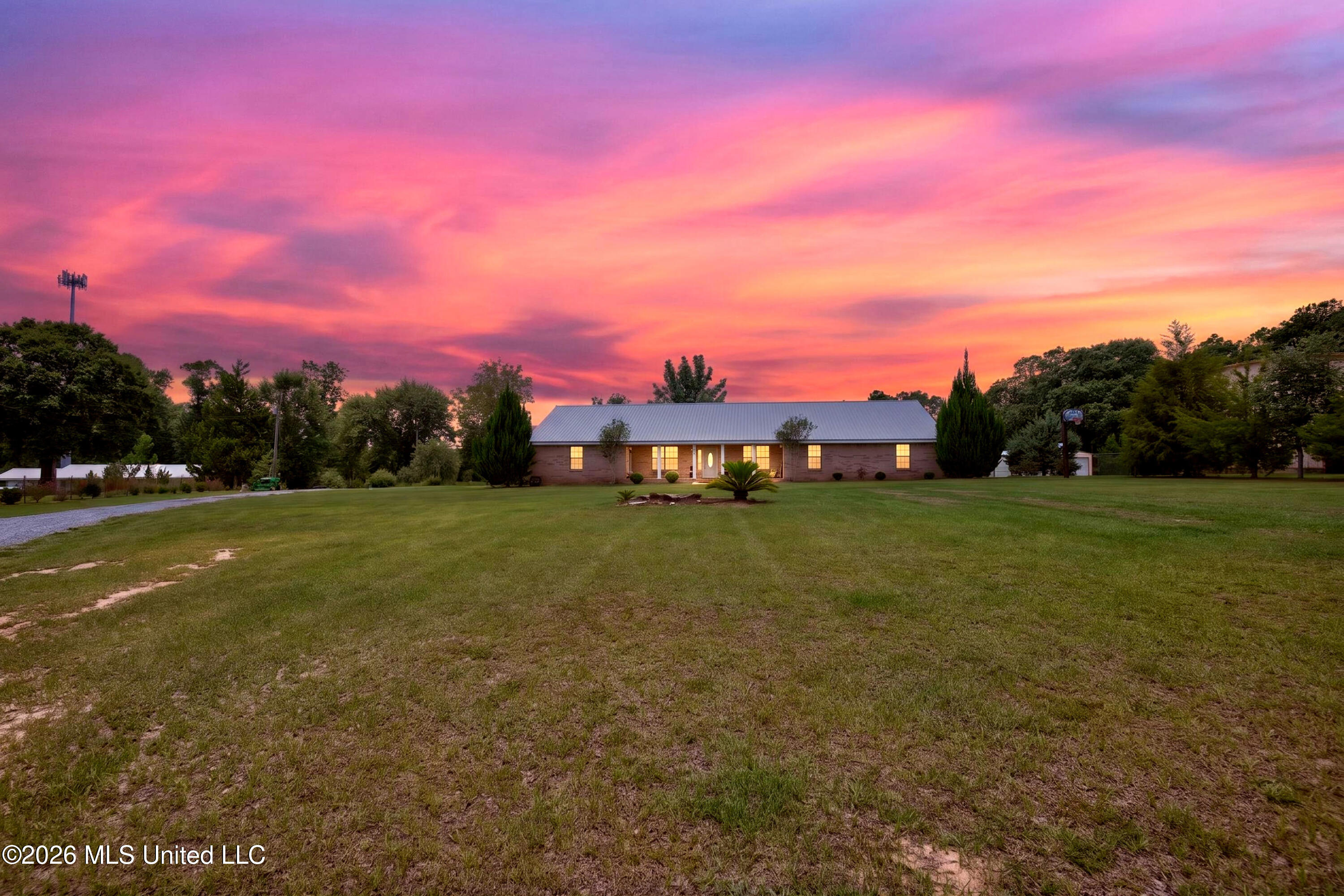 13163 Us-98 Property Photo 1