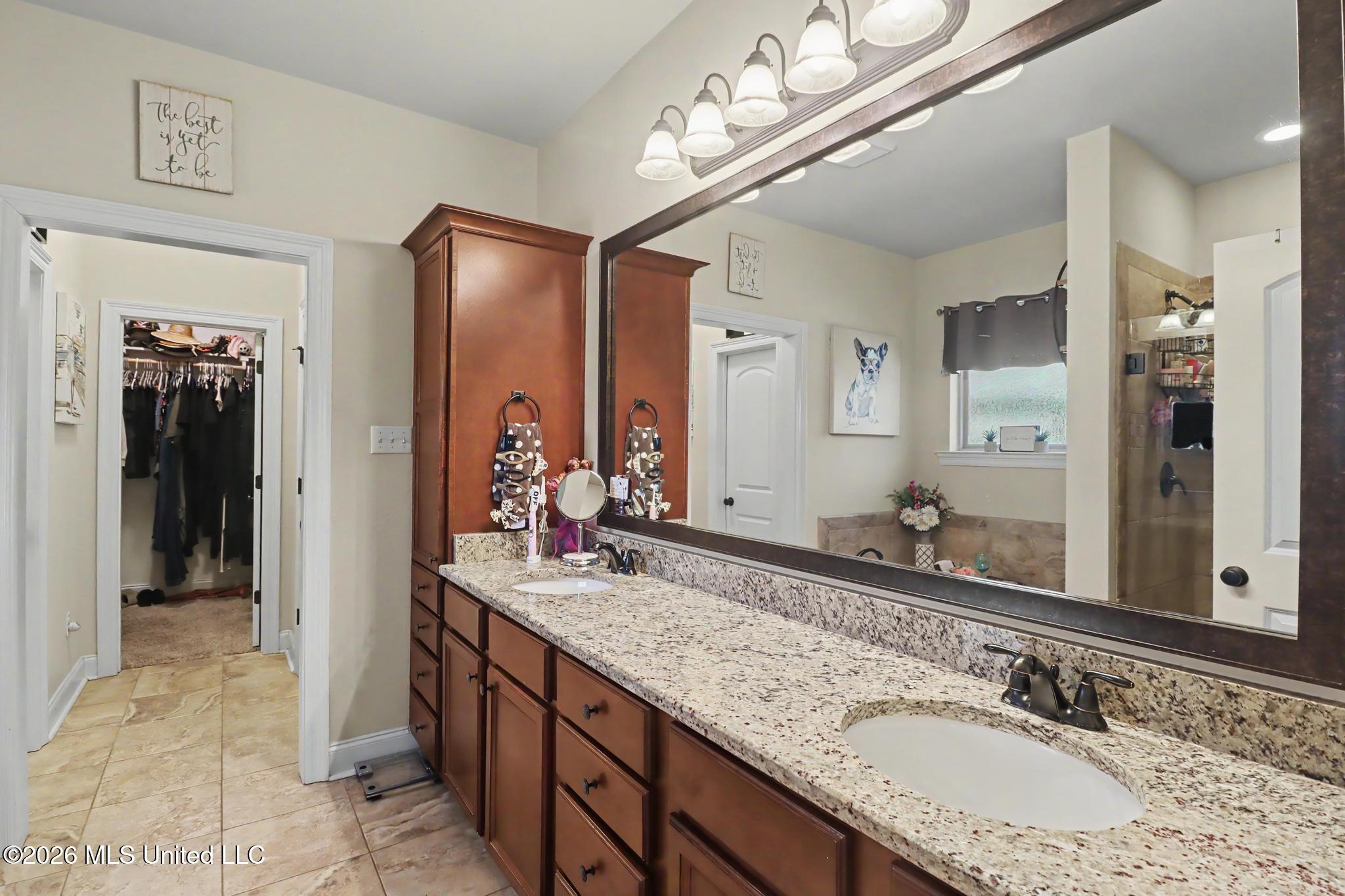 12930 Hebert Cove Property Photo 12