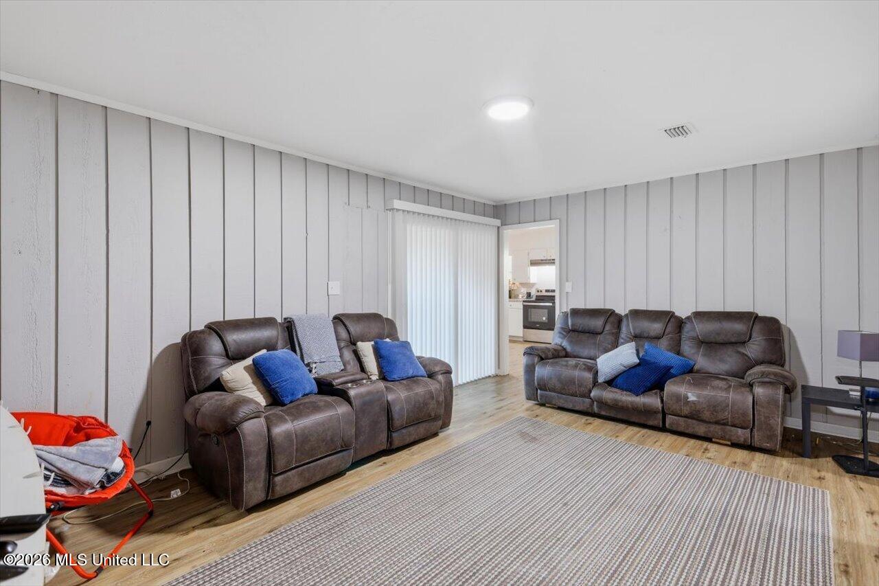 507 Heatherwood Drive Property Photo 16