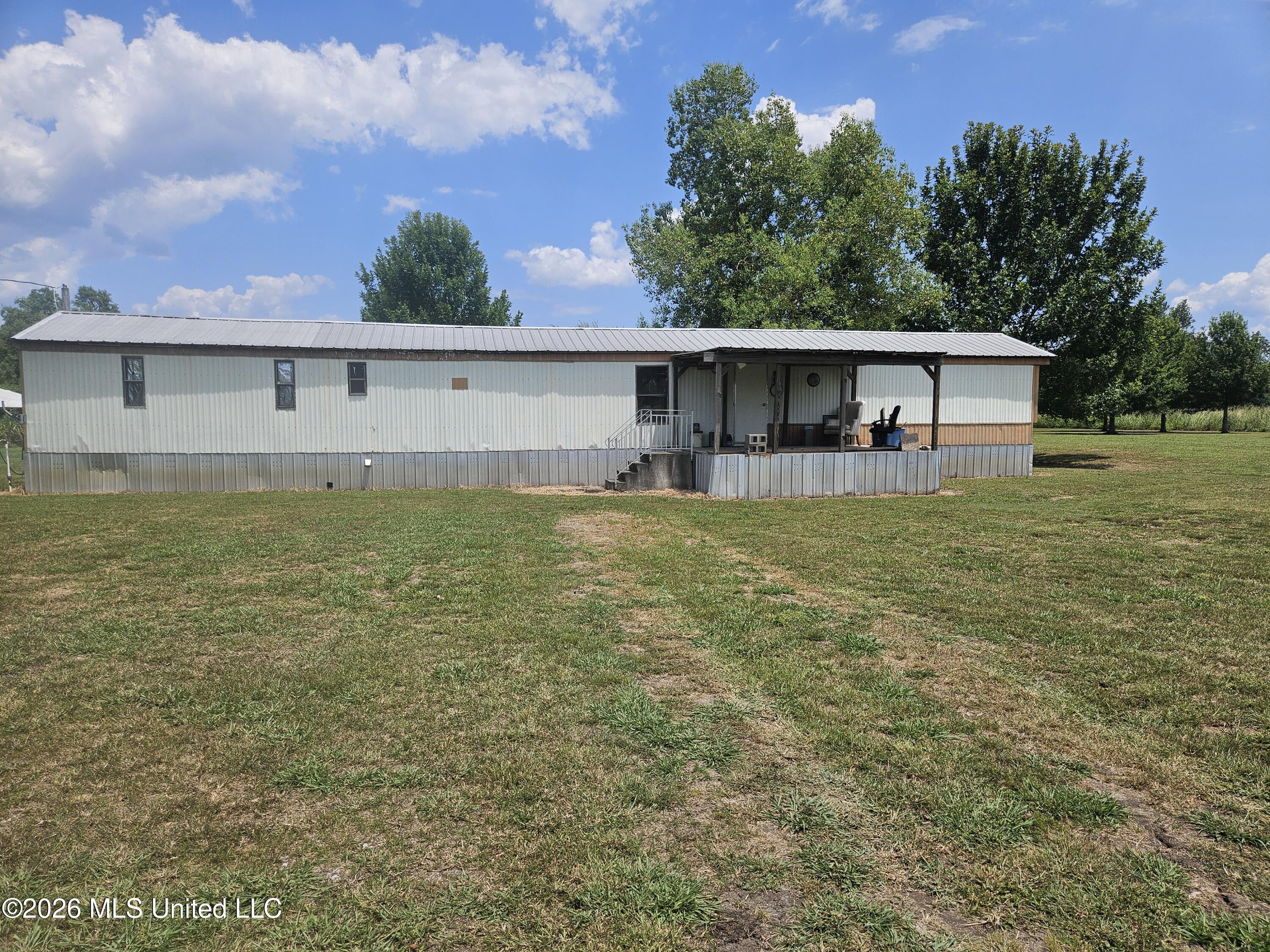 112 E Cottondale Court Property Photo 1