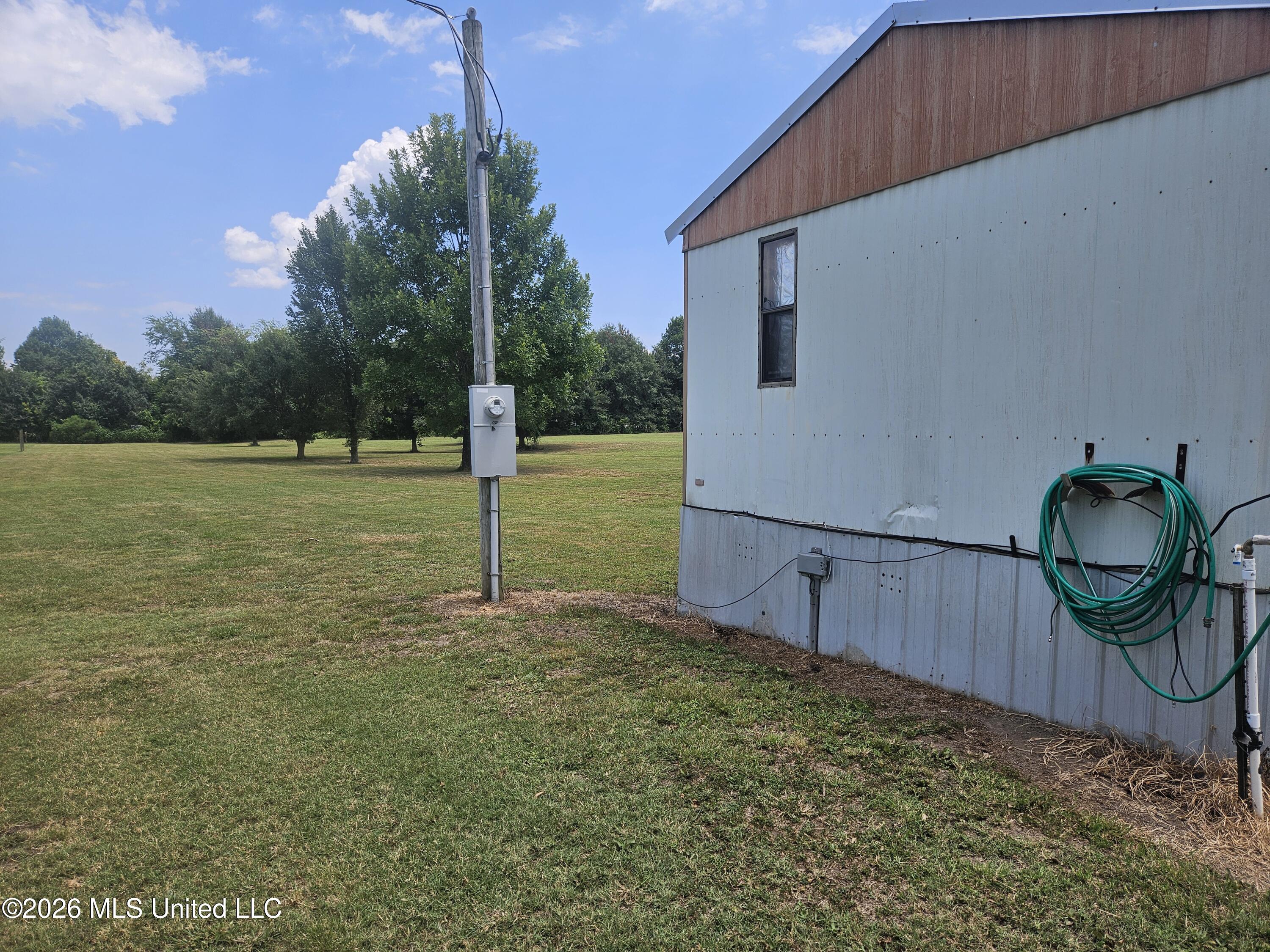 112 E Cottondale Court Property Photo 4