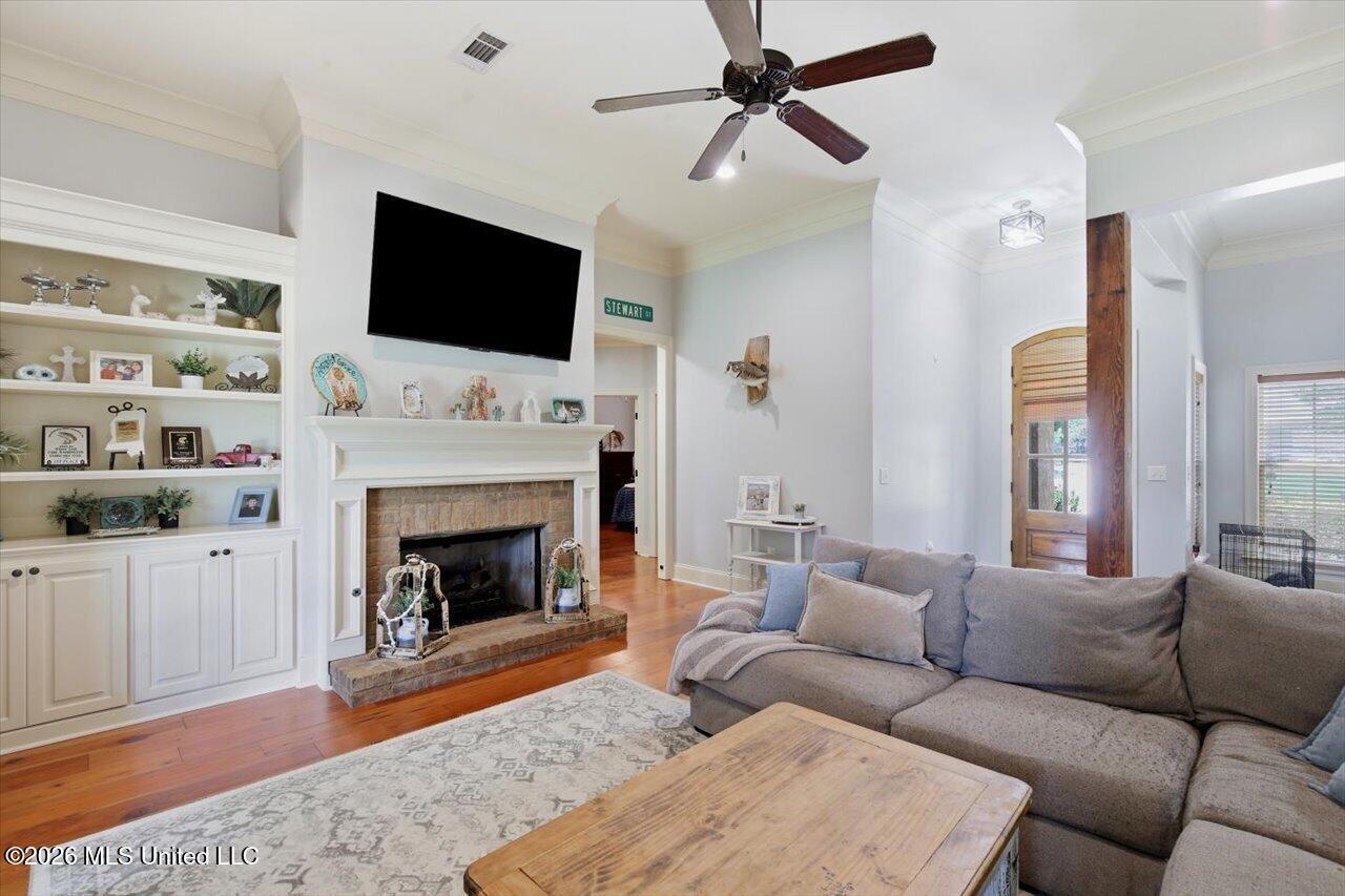 112 Talons Trail Property Photo 8