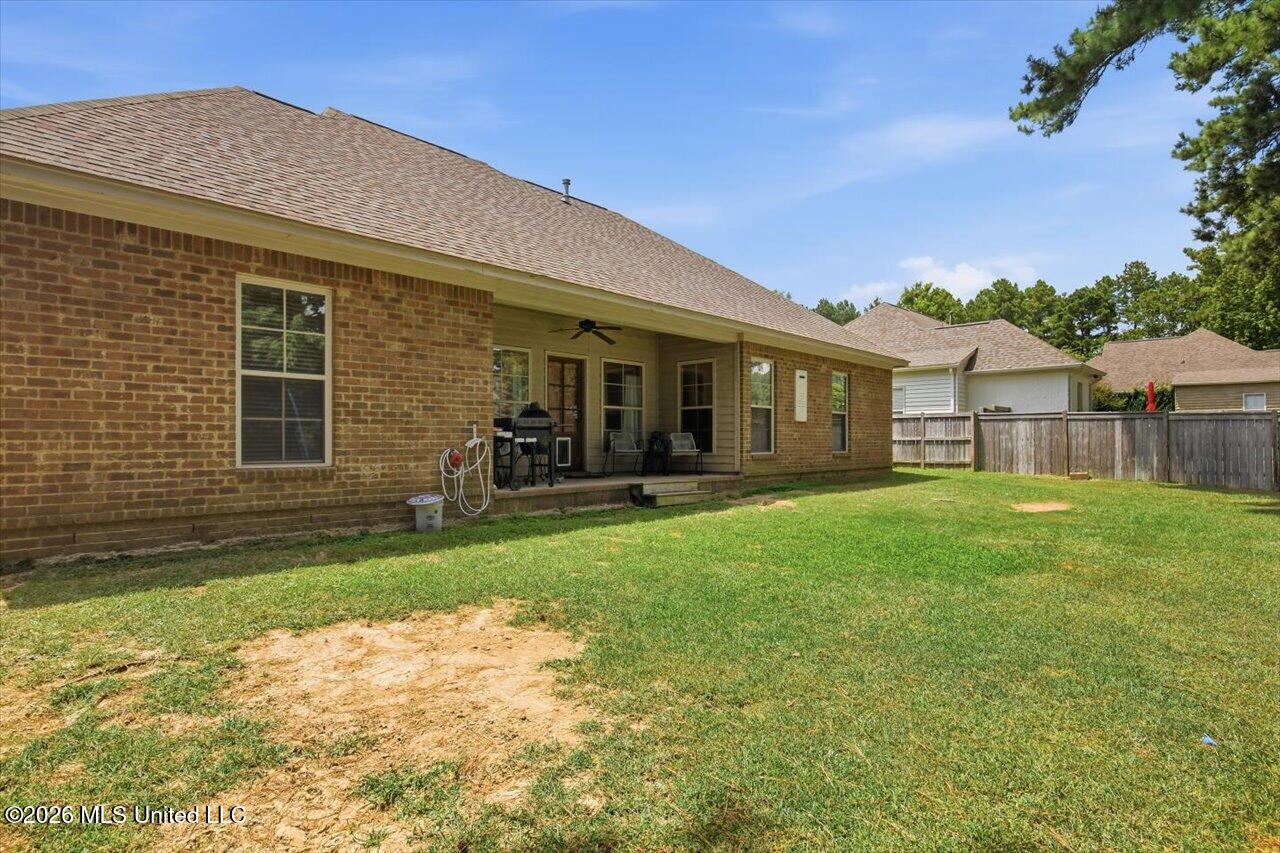 112 Talons Trail Property Photo 33