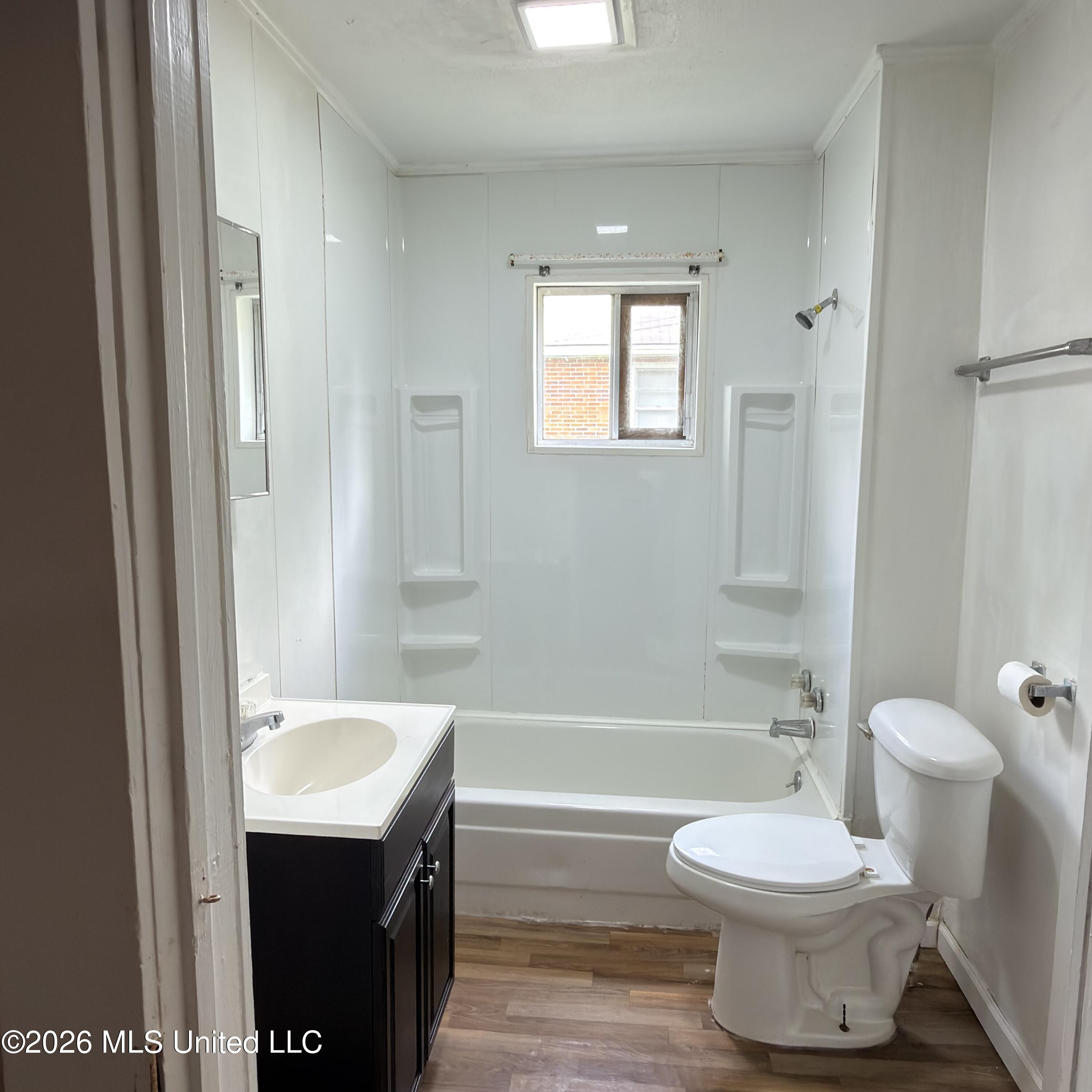 406 S Washington Street Property Photo 9