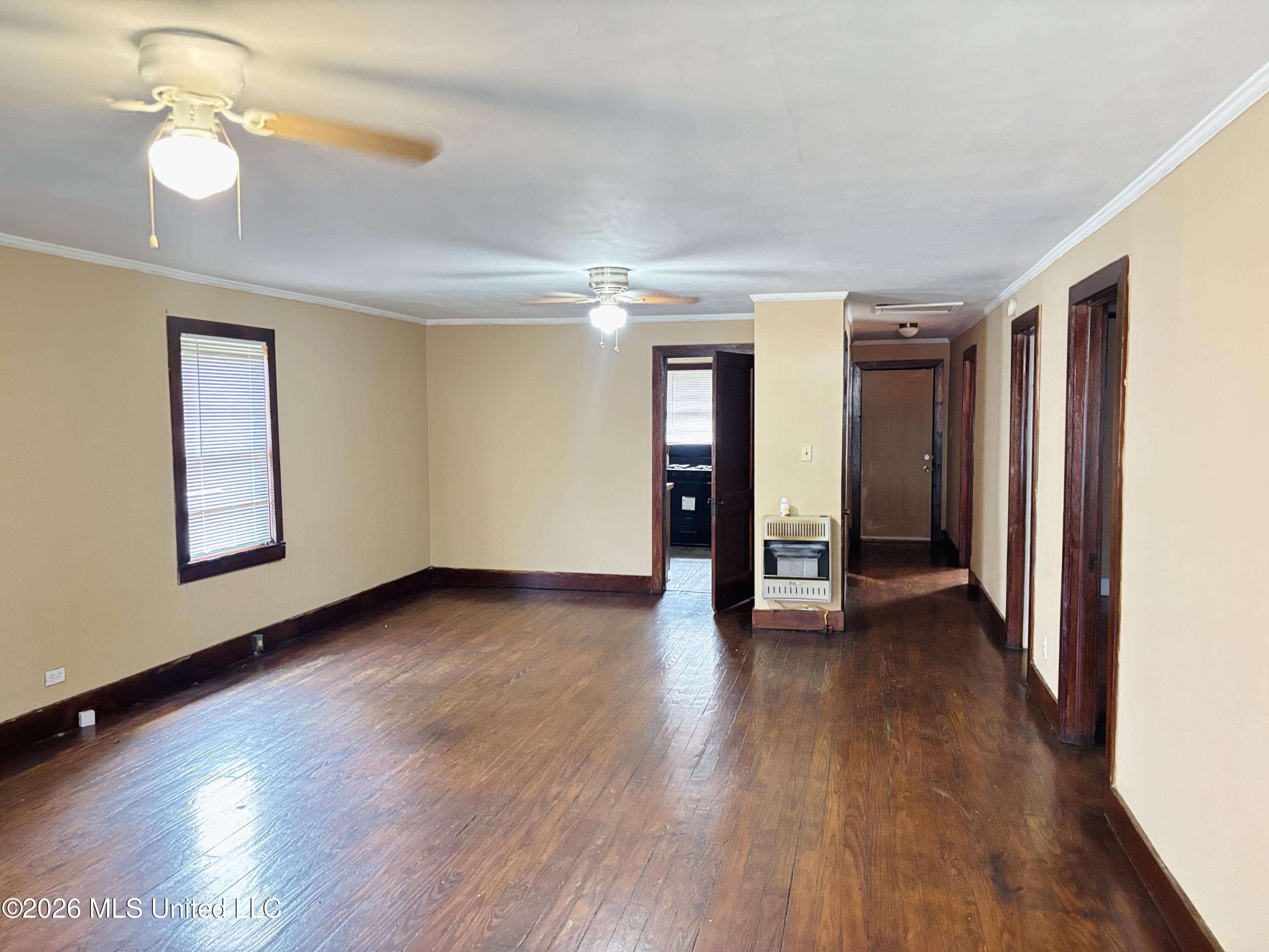 402 S Washington Street Property Photo 7