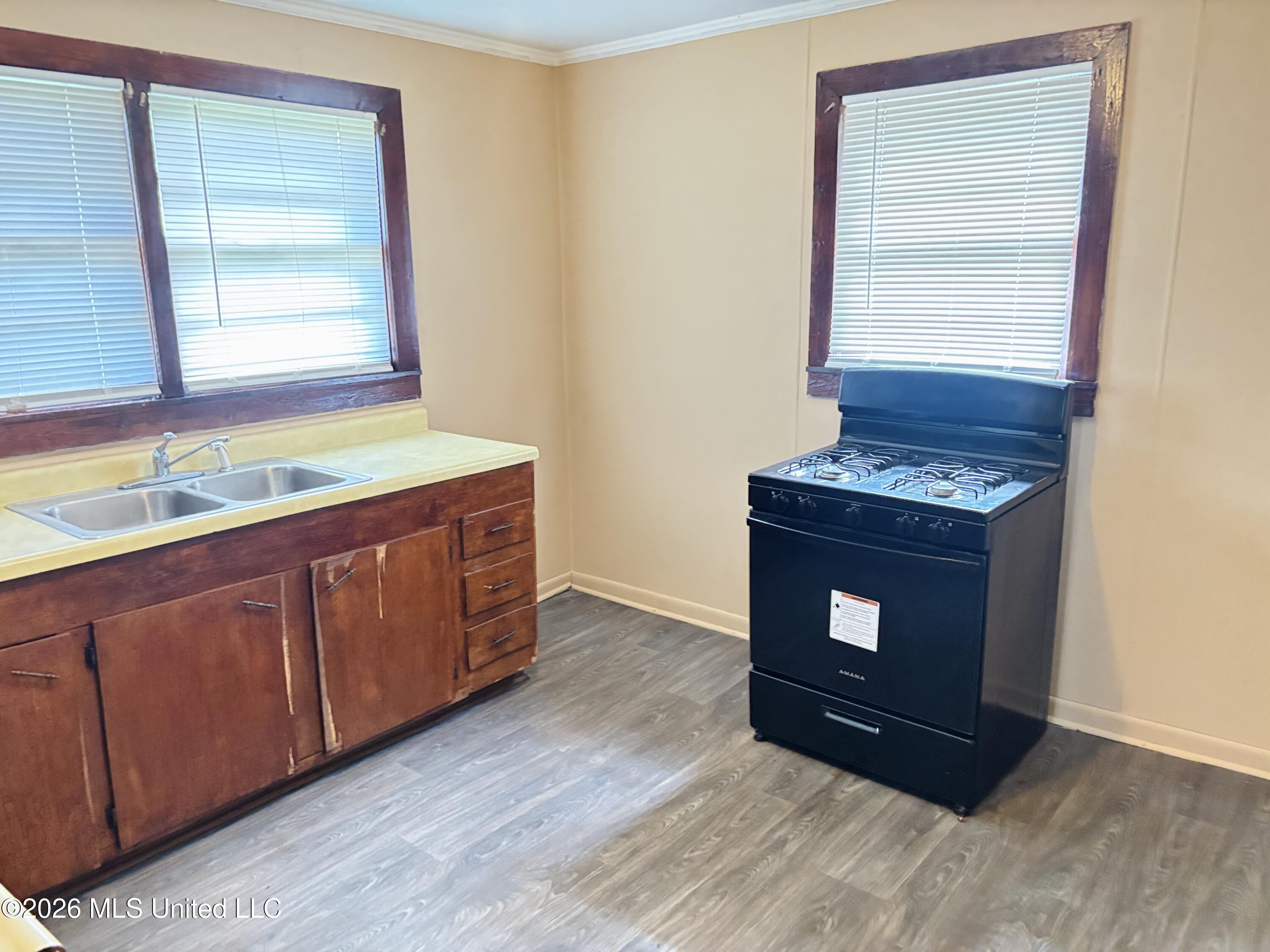 402 S Washington Street Property Photo 11