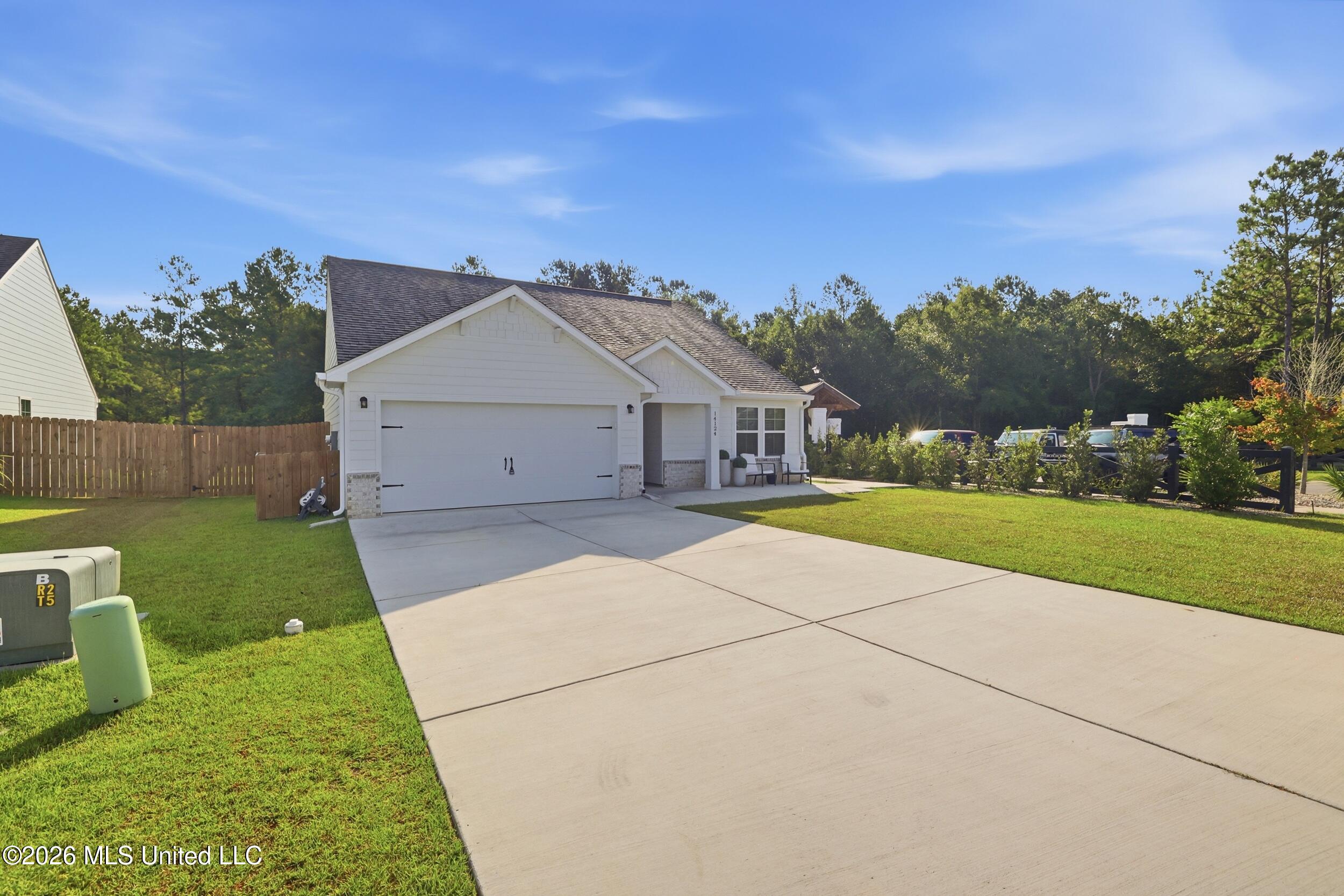 14124 Debra Barbee Court Property Photo 4