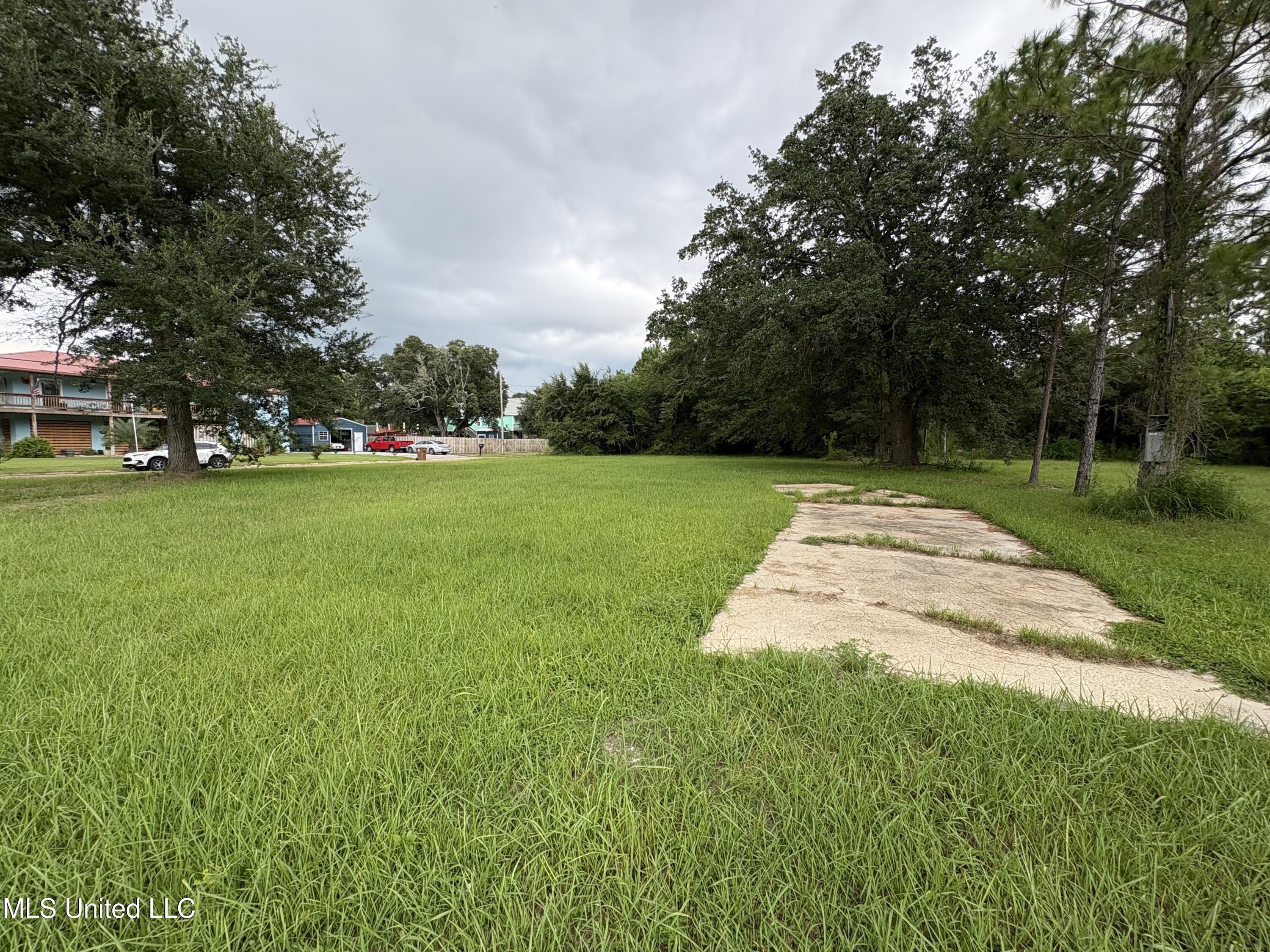 504 Cedar Avenue Property Photo 2