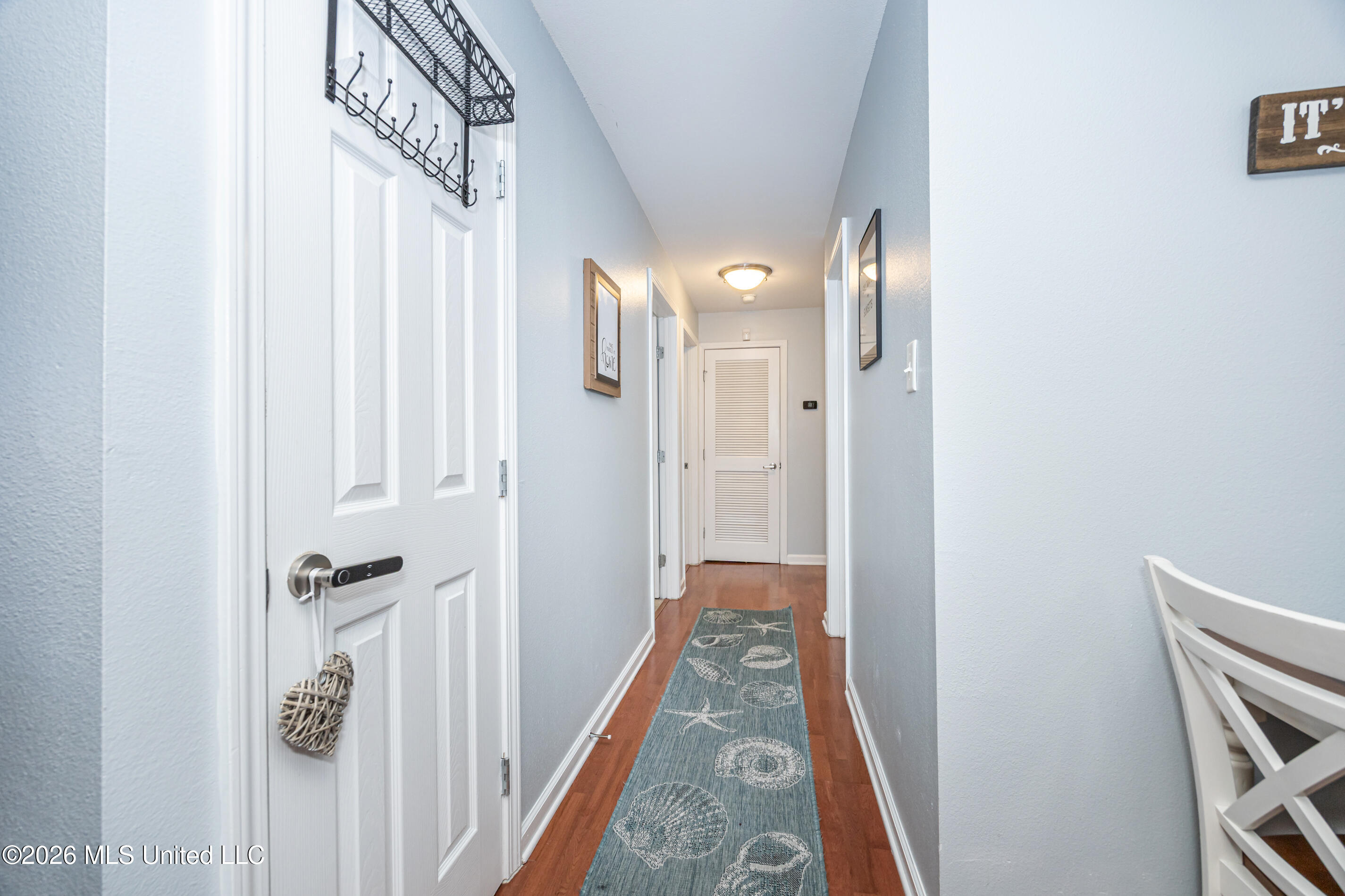 2421 Beachview Drive Property Photo 20