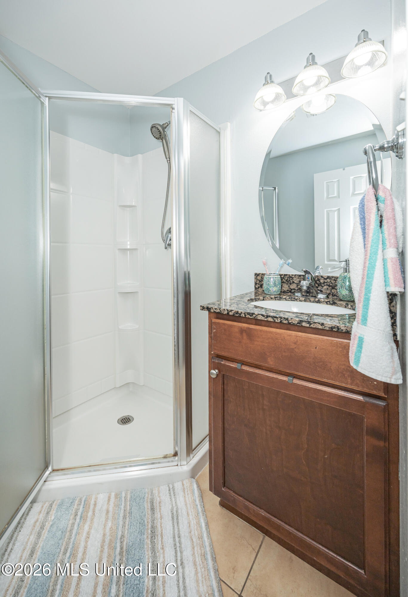 2421 Beachview Drive Property Photo 25