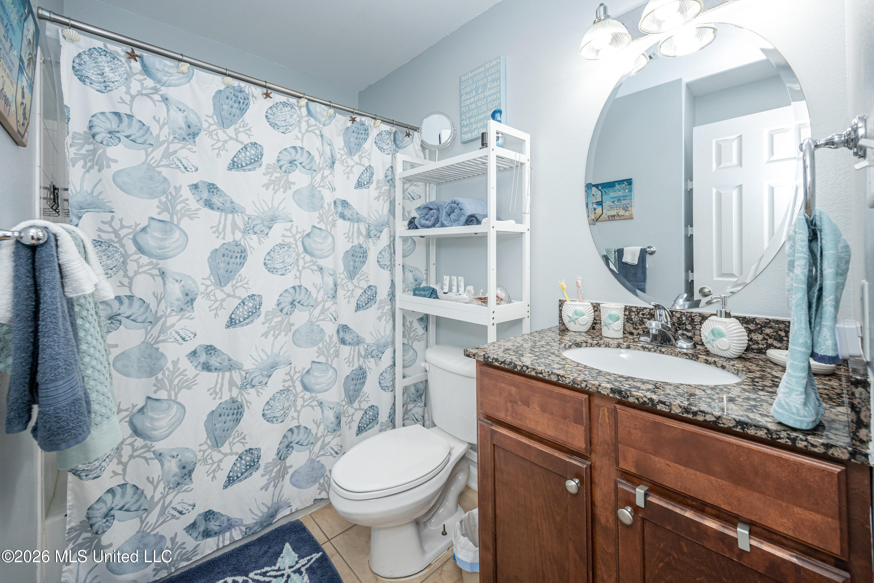 2421 Beachview Drive Property Photo 37