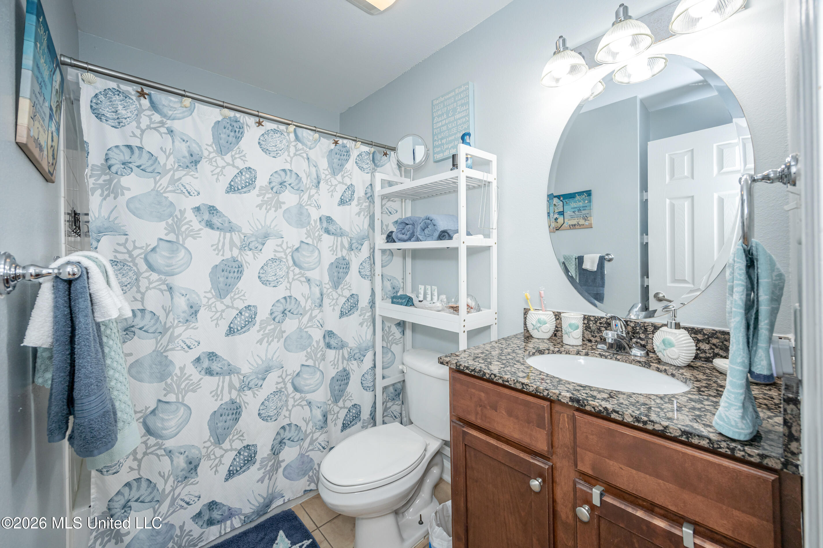 2421 Beachview Drive Property Photo 38