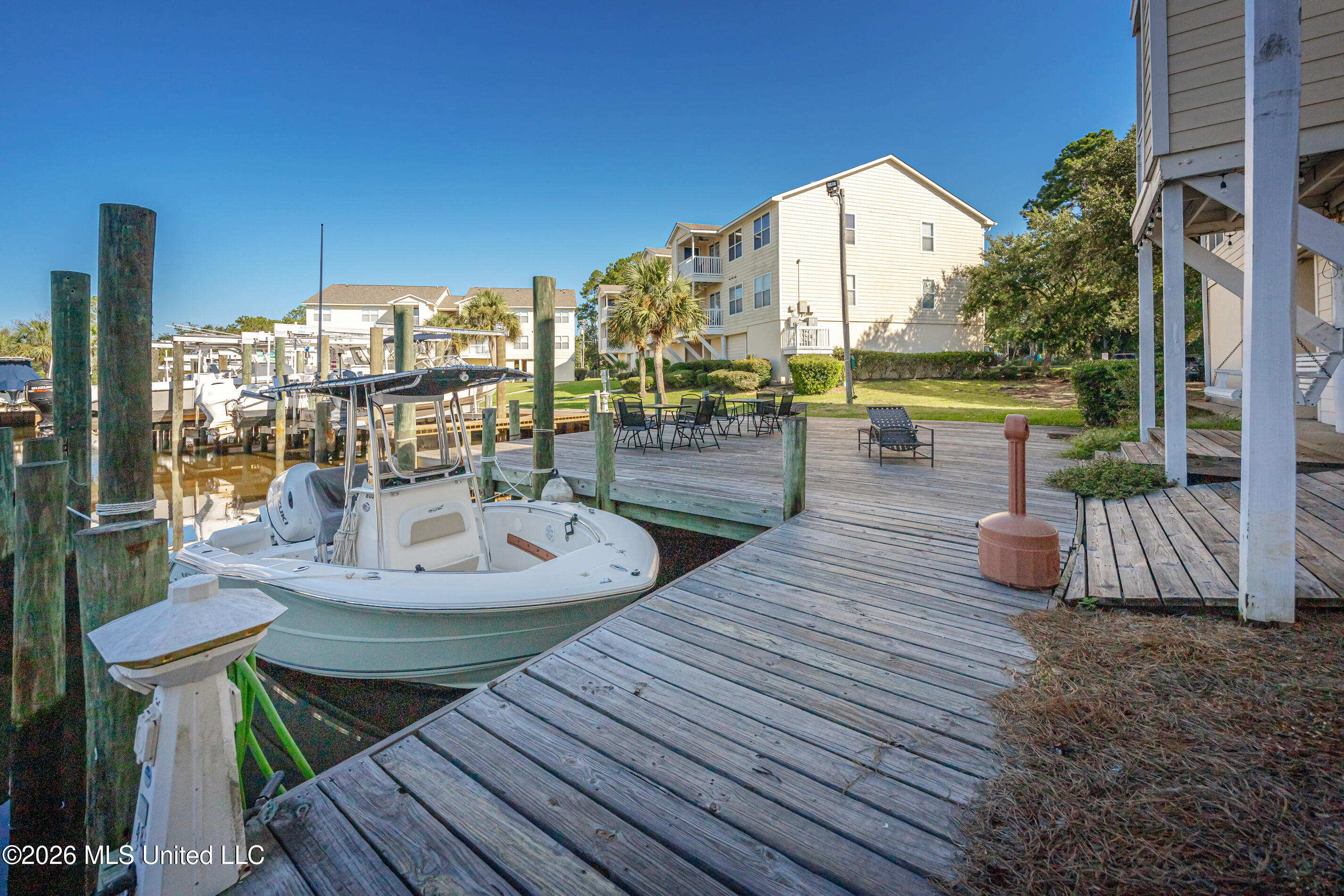 2421 Beachview Drive Property Photo 47