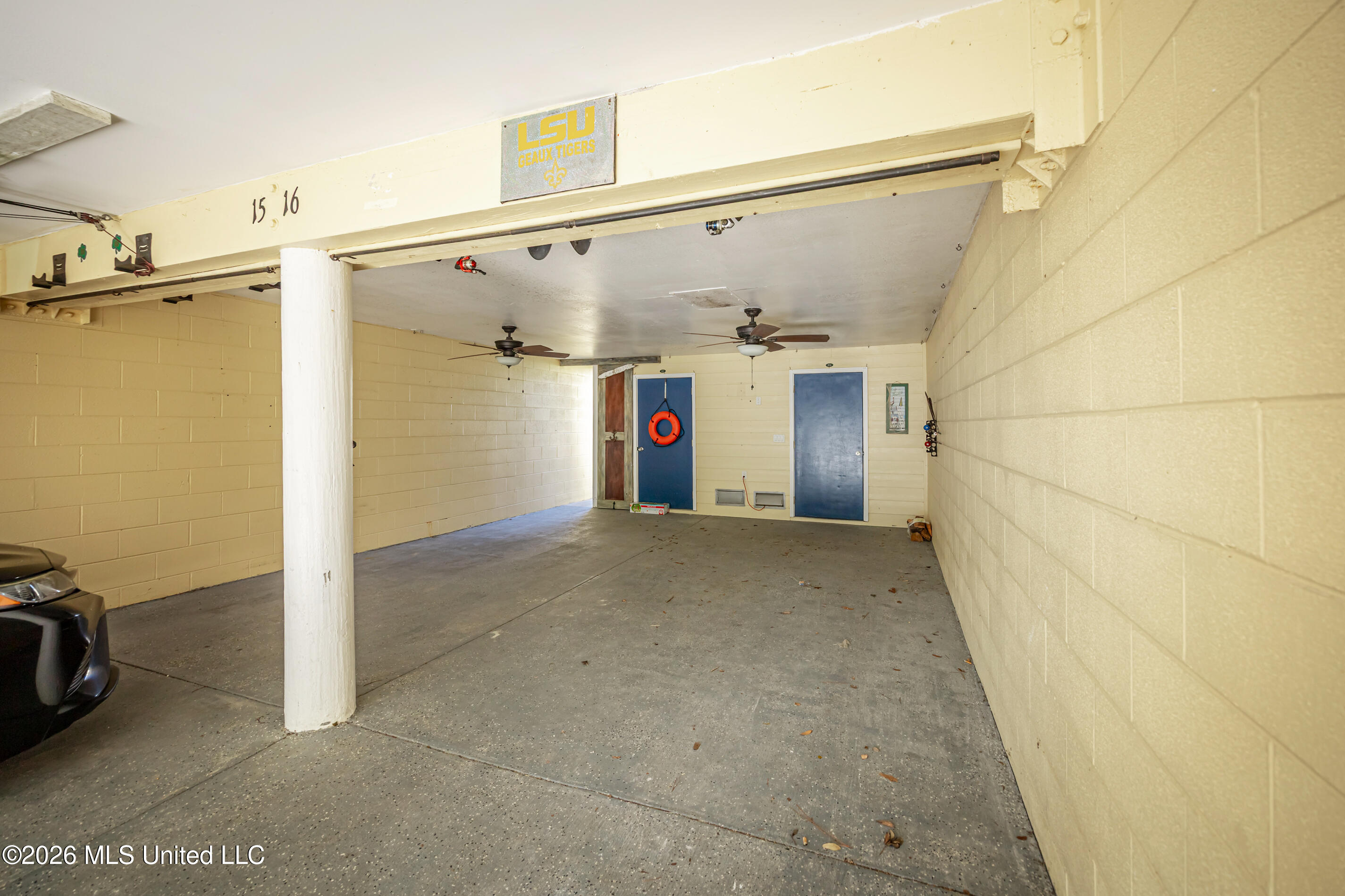 2421 Beachview Drive Property Photo 51