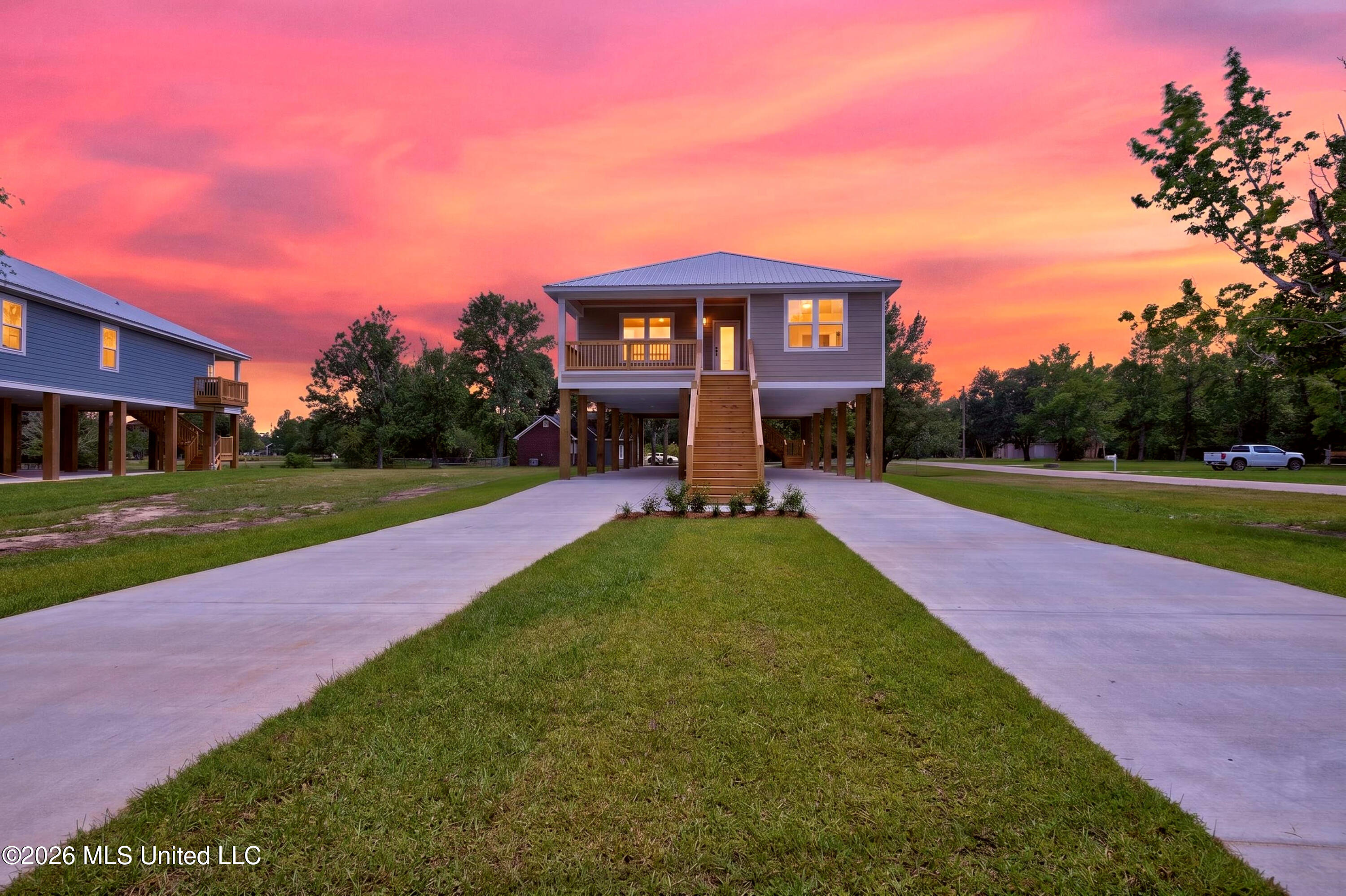 10113 Bald Eagle Drive Property Photo 1
