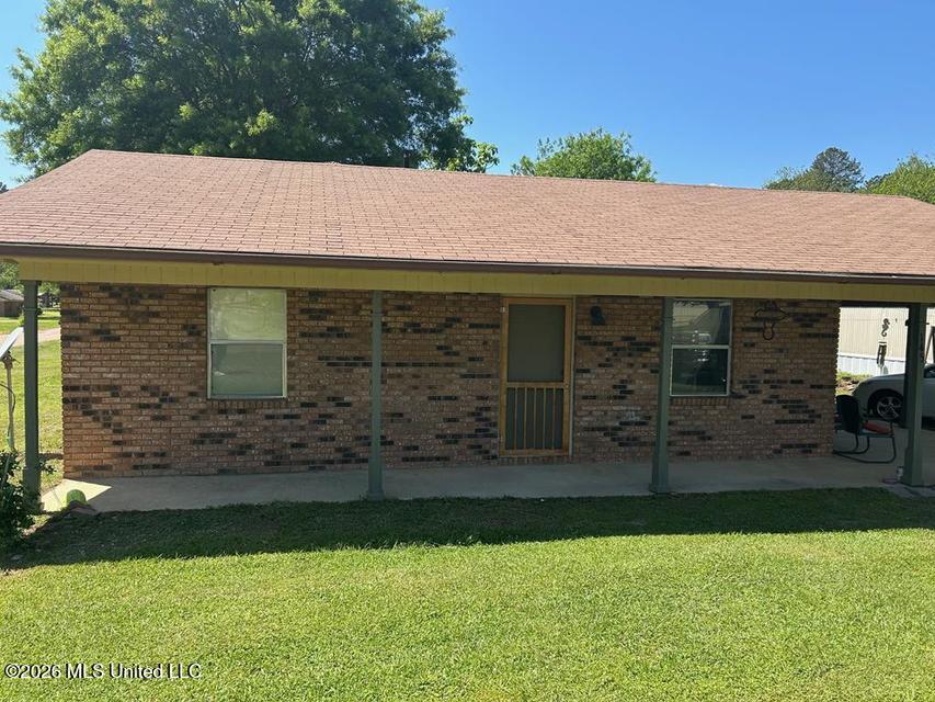 145 S Beech Street Property Photo 1
