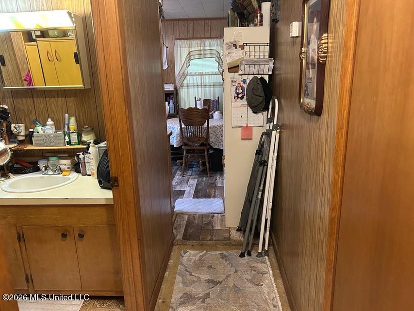 145 S Beech Street Property Photo 9