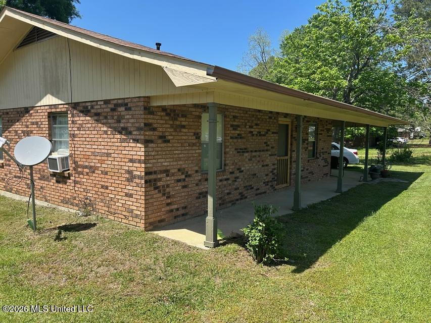 145 S Beech Street Property Photo 16