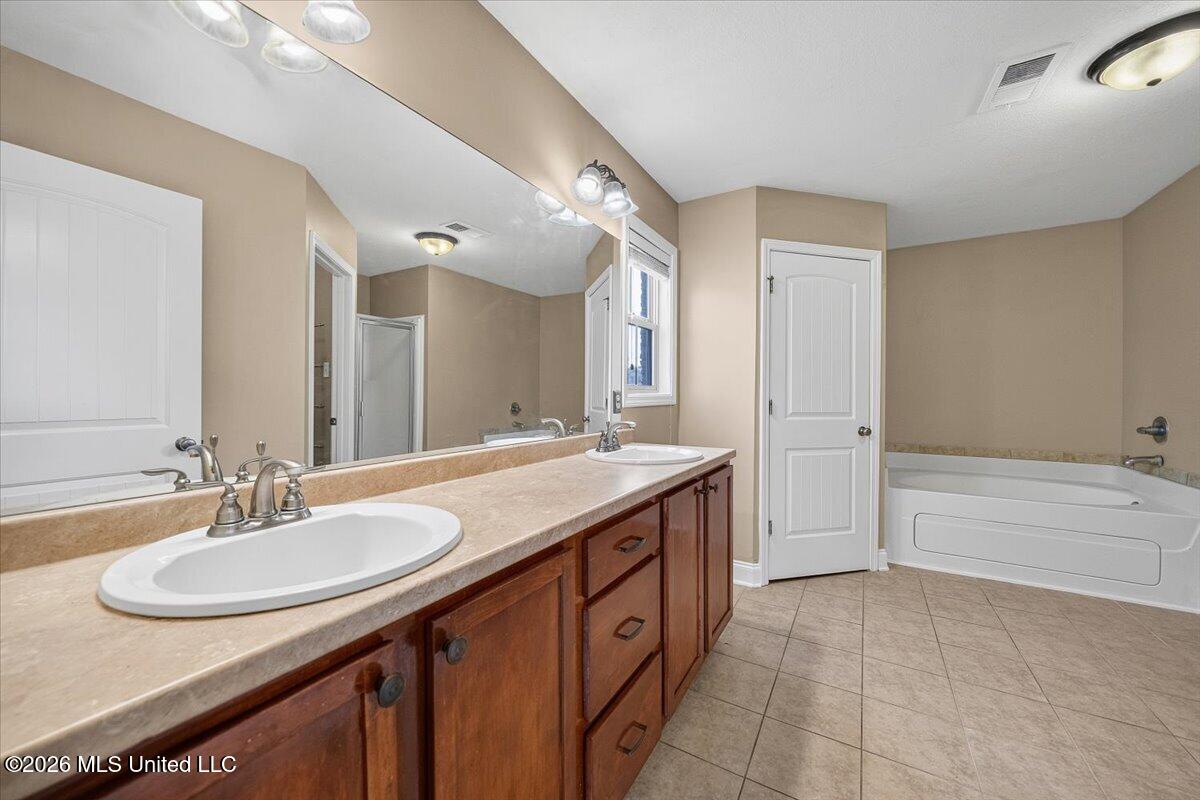 7744 Woodridge Drive Property Photo 18