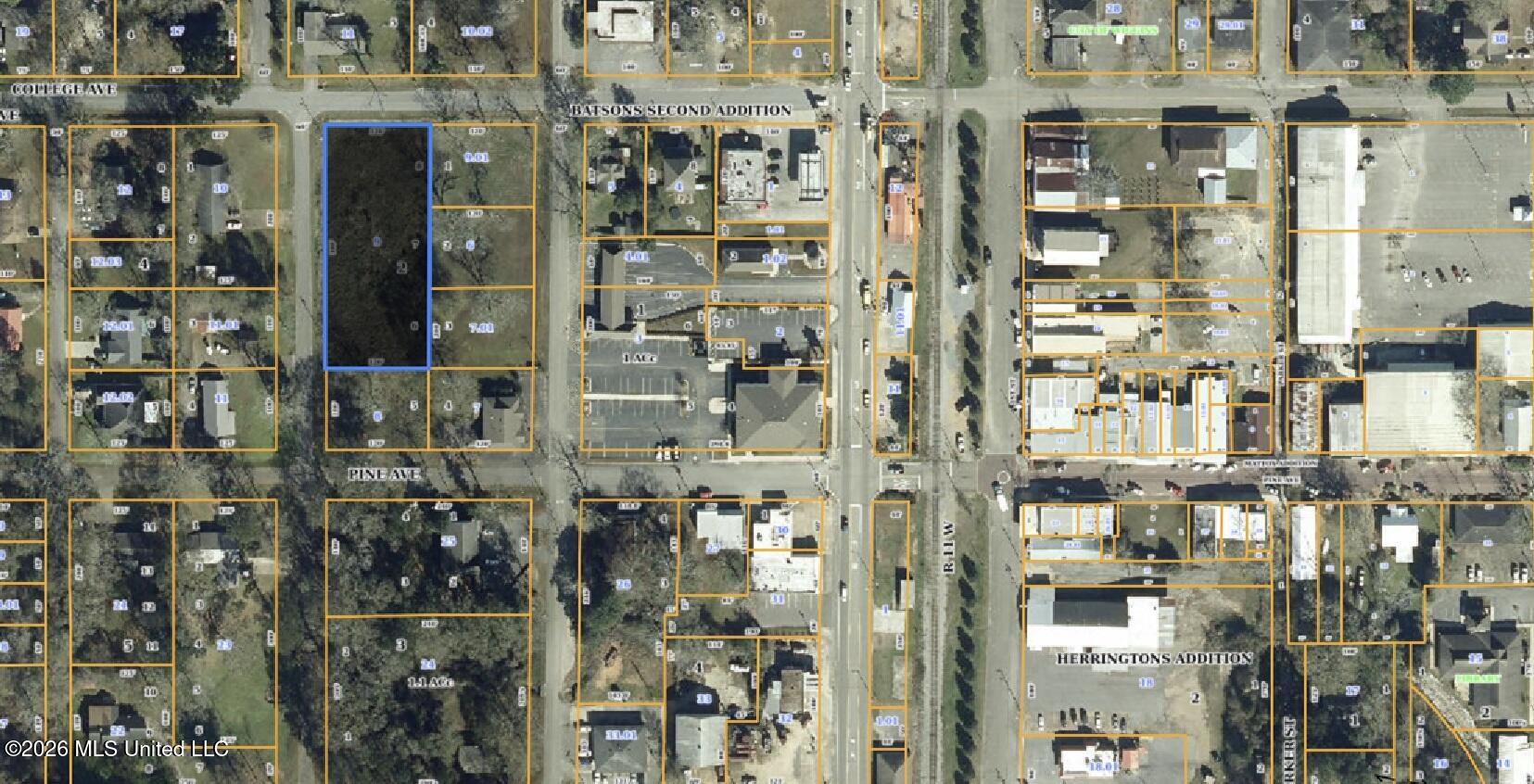 W College Avenue Property Photo 2