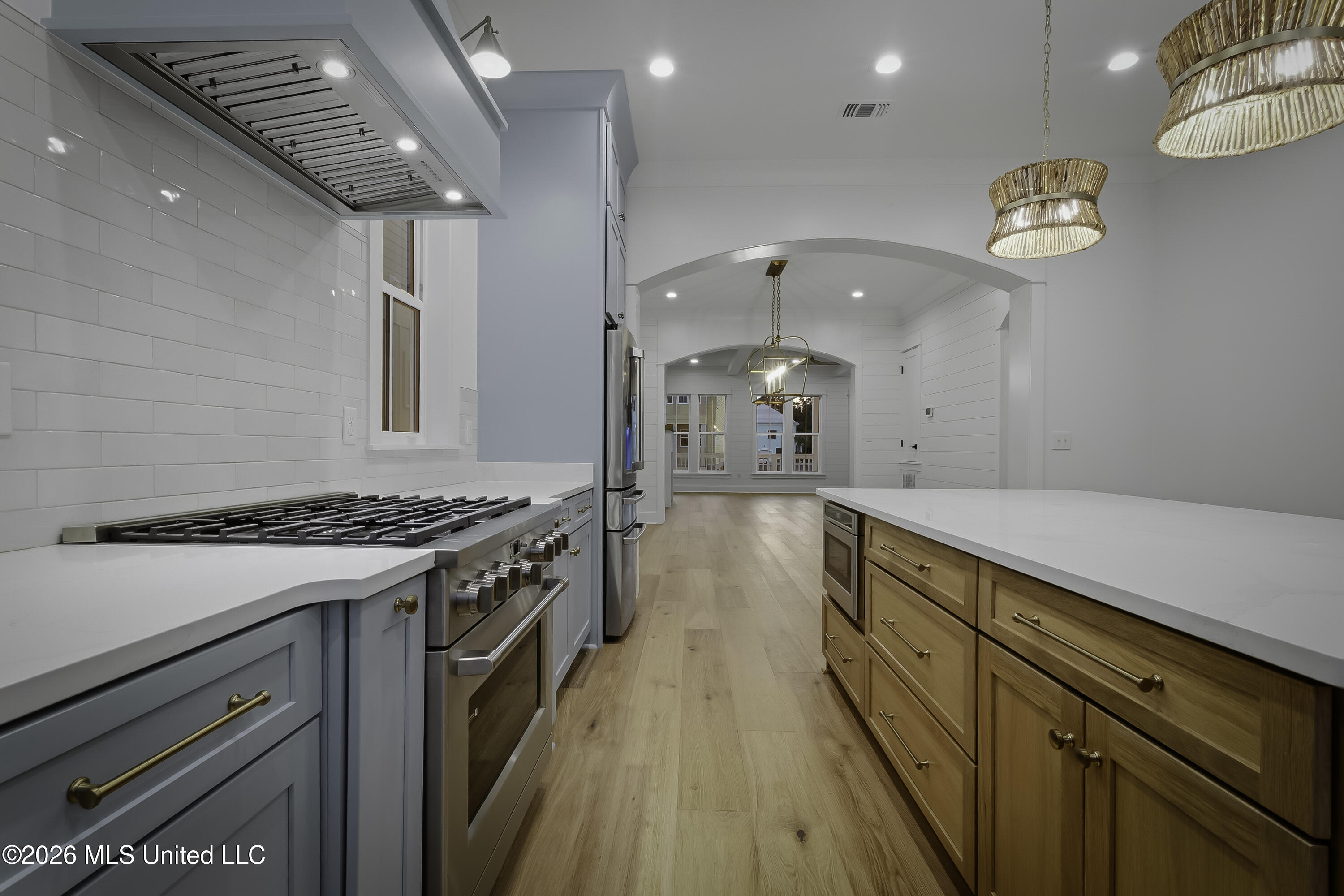 201 Saint George Avenue Property Photo 3