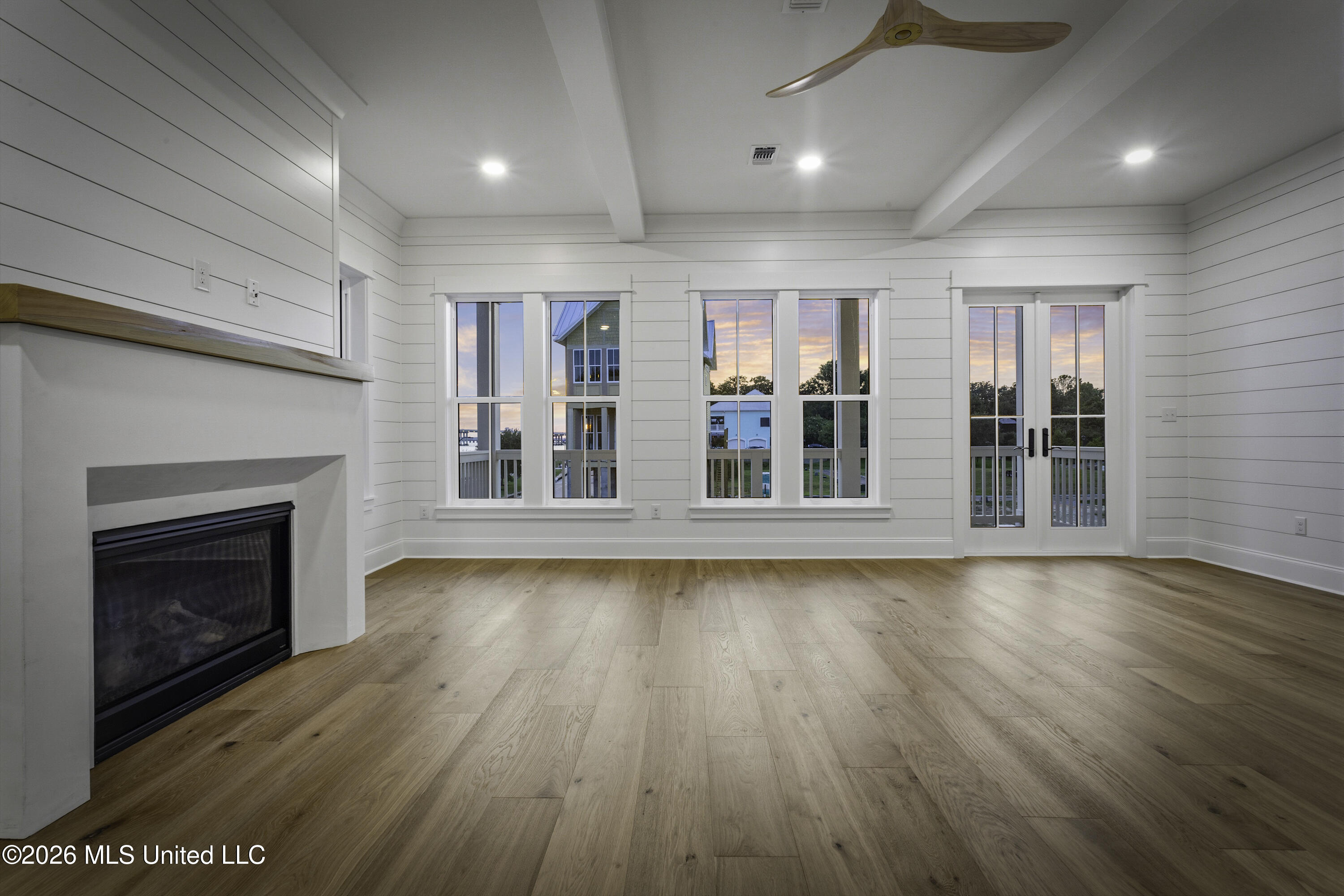 201 Saint George Avenue Property Photo 7