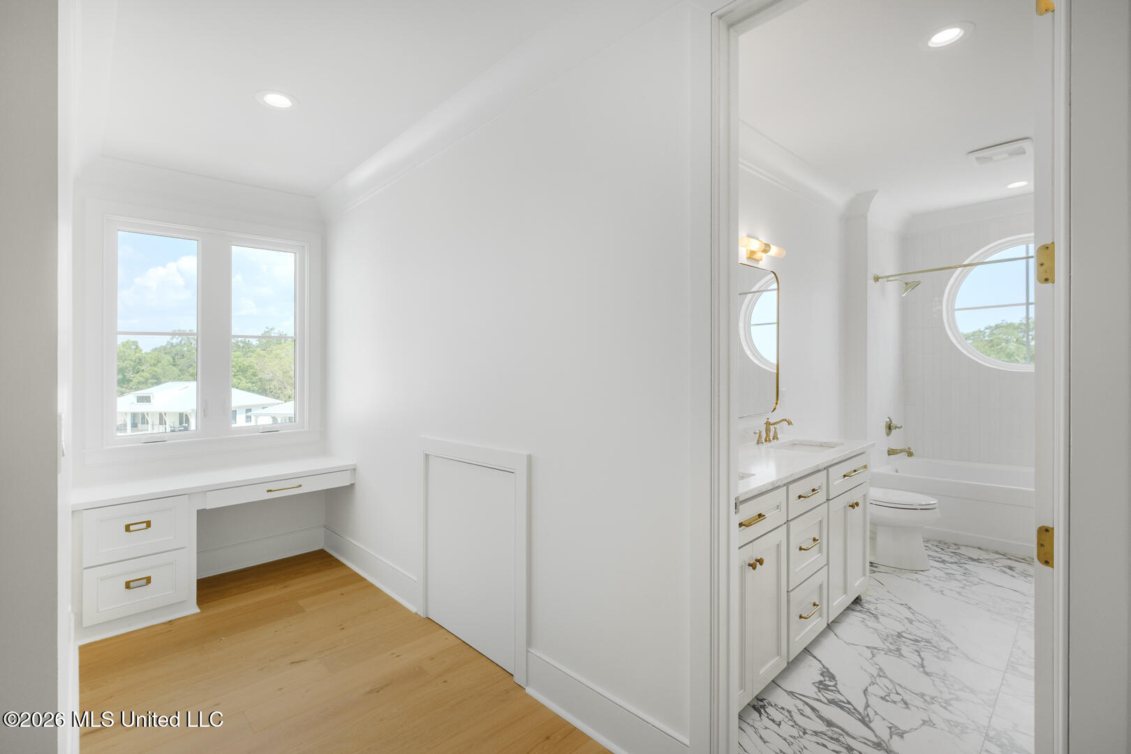 201 Saint George Avenue Property Photo 10